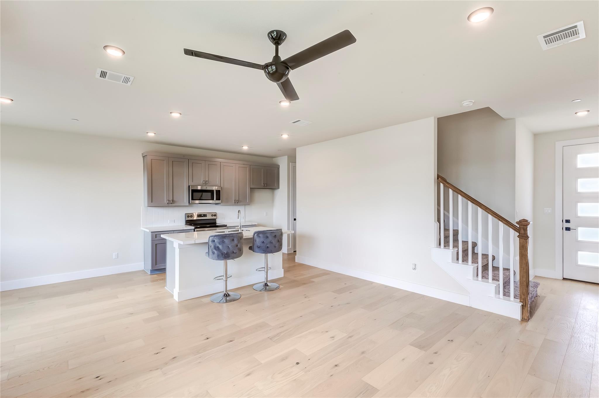 2600 Gattis School Rd # 401, Round Rock, TX 78664