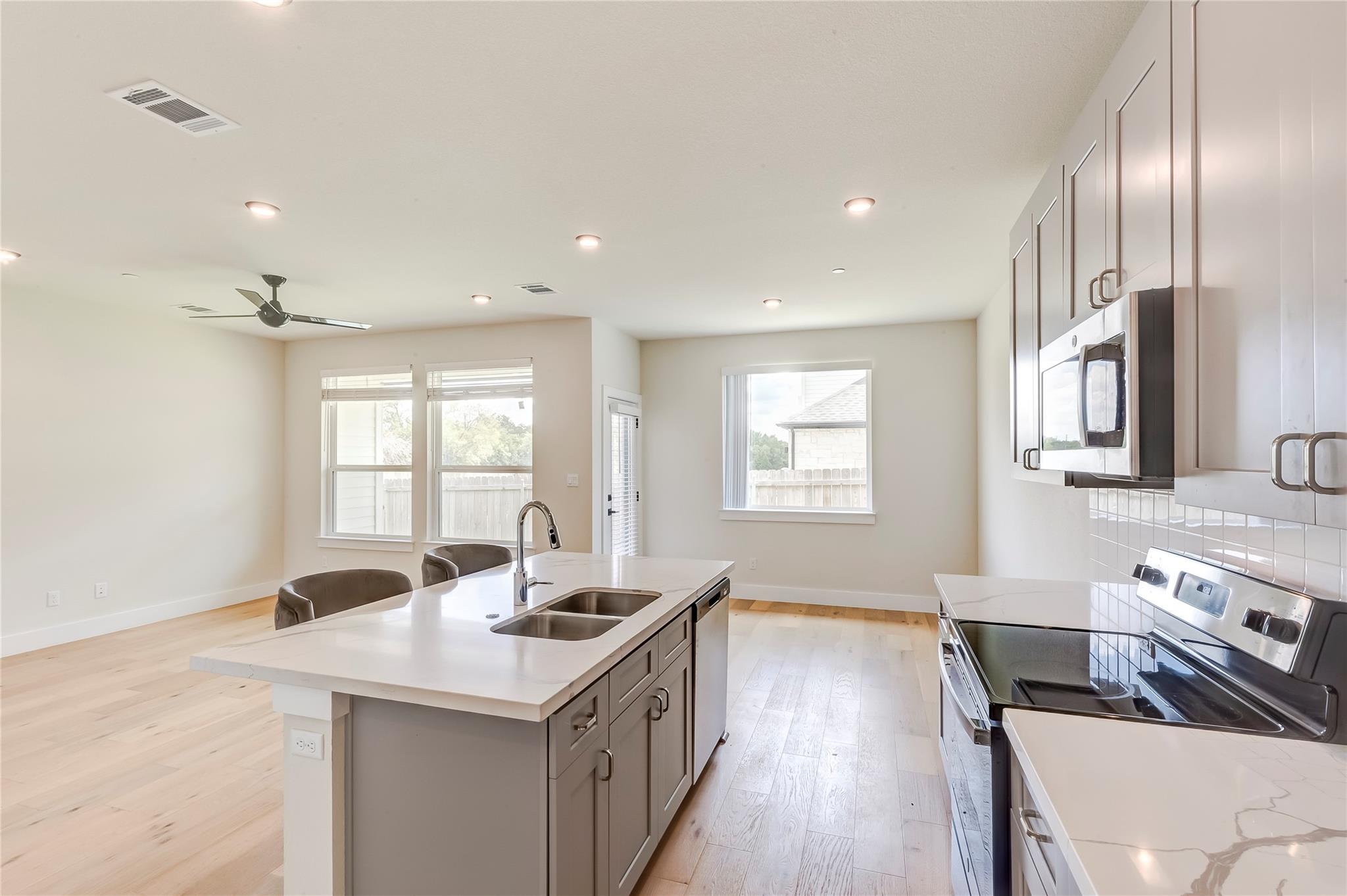 2600 Gattis School Rd # 401, Round Rock, TX 78664