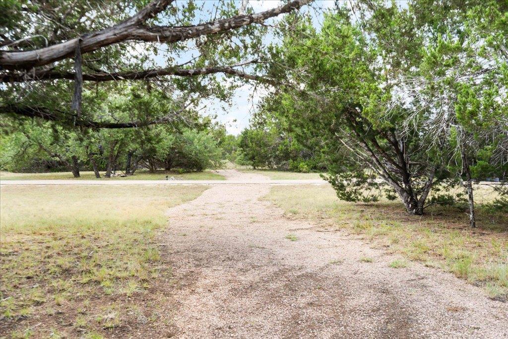 1525 Springlake Dr, Dripping Springs, TX 78620