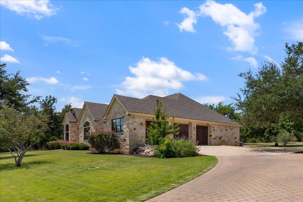 1525 Springlake Dr, Dripping Springs, TX 78620