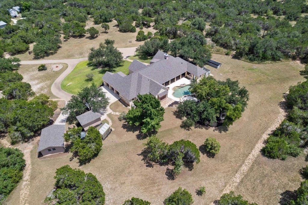 1525 Springlake Dr, Dripping Springs, TX 78620