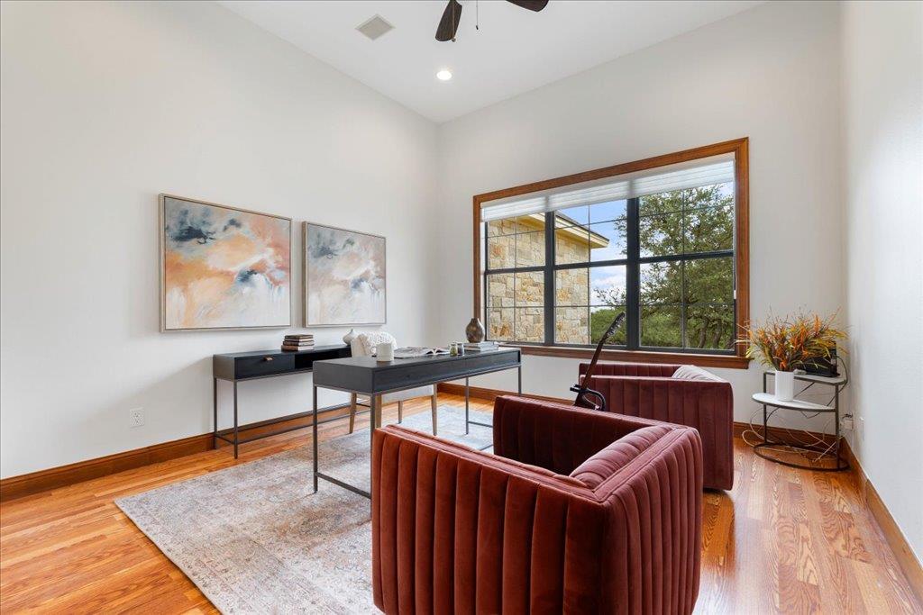 1525 Springlake Dr, Dripping Springs, TX 78620