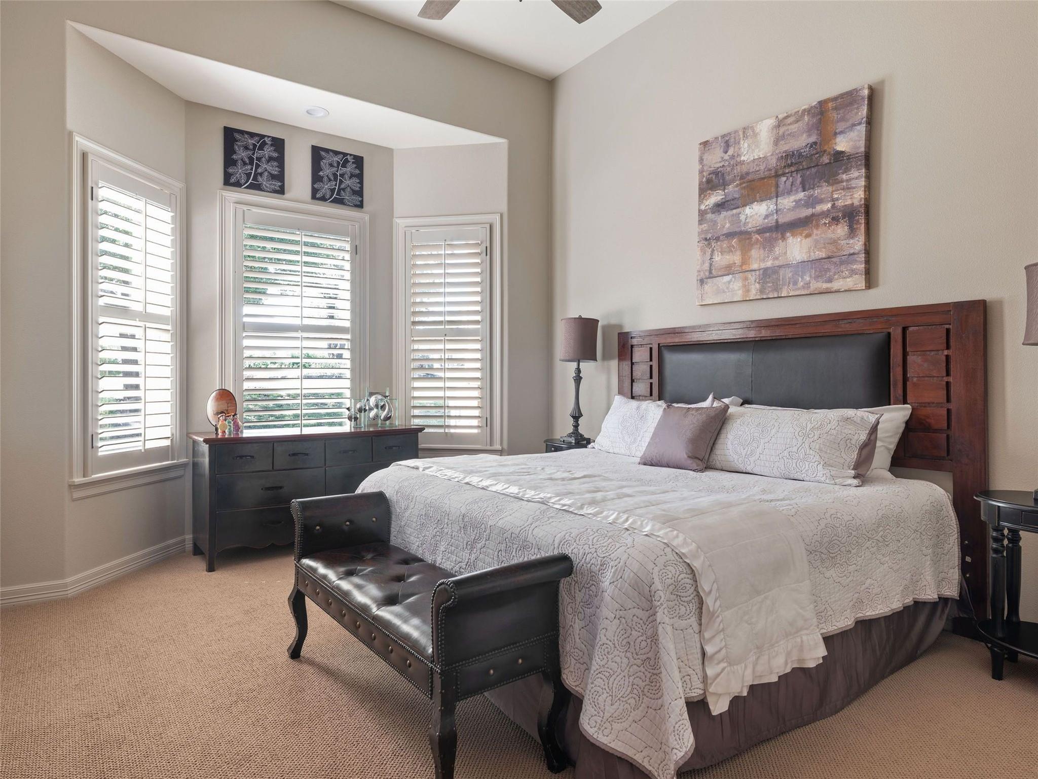 601 Wesley Ridge Dr, Spicewood, TX 78669