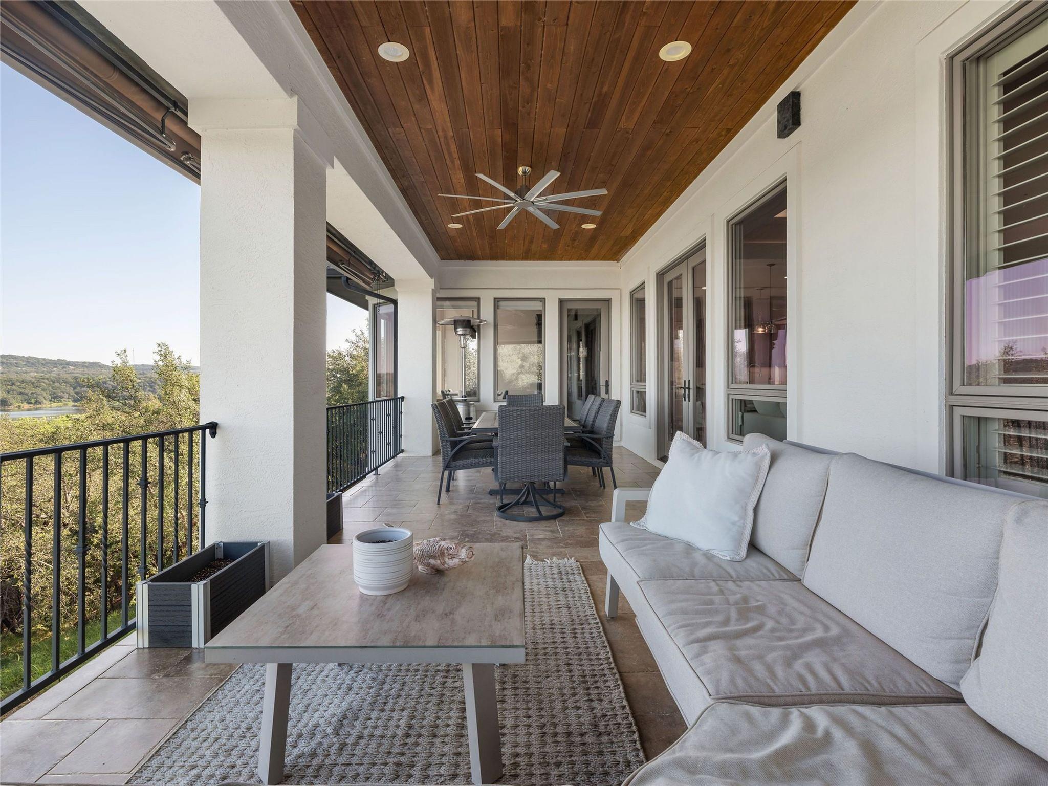 601 Wesley Ridge Dr, Spicewood, TX 78669