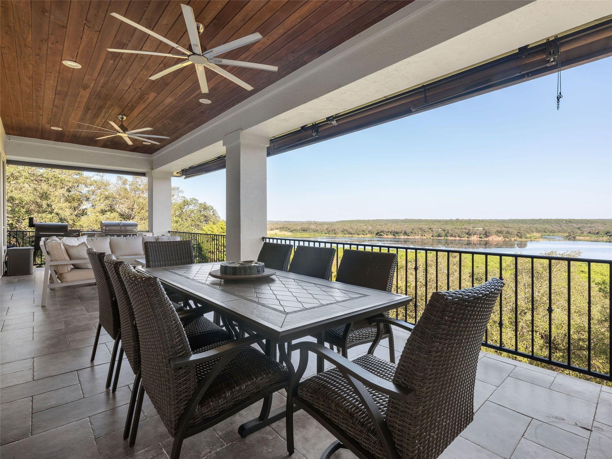 601 Wesley Ridge Dr, Spicewood, TX 78669