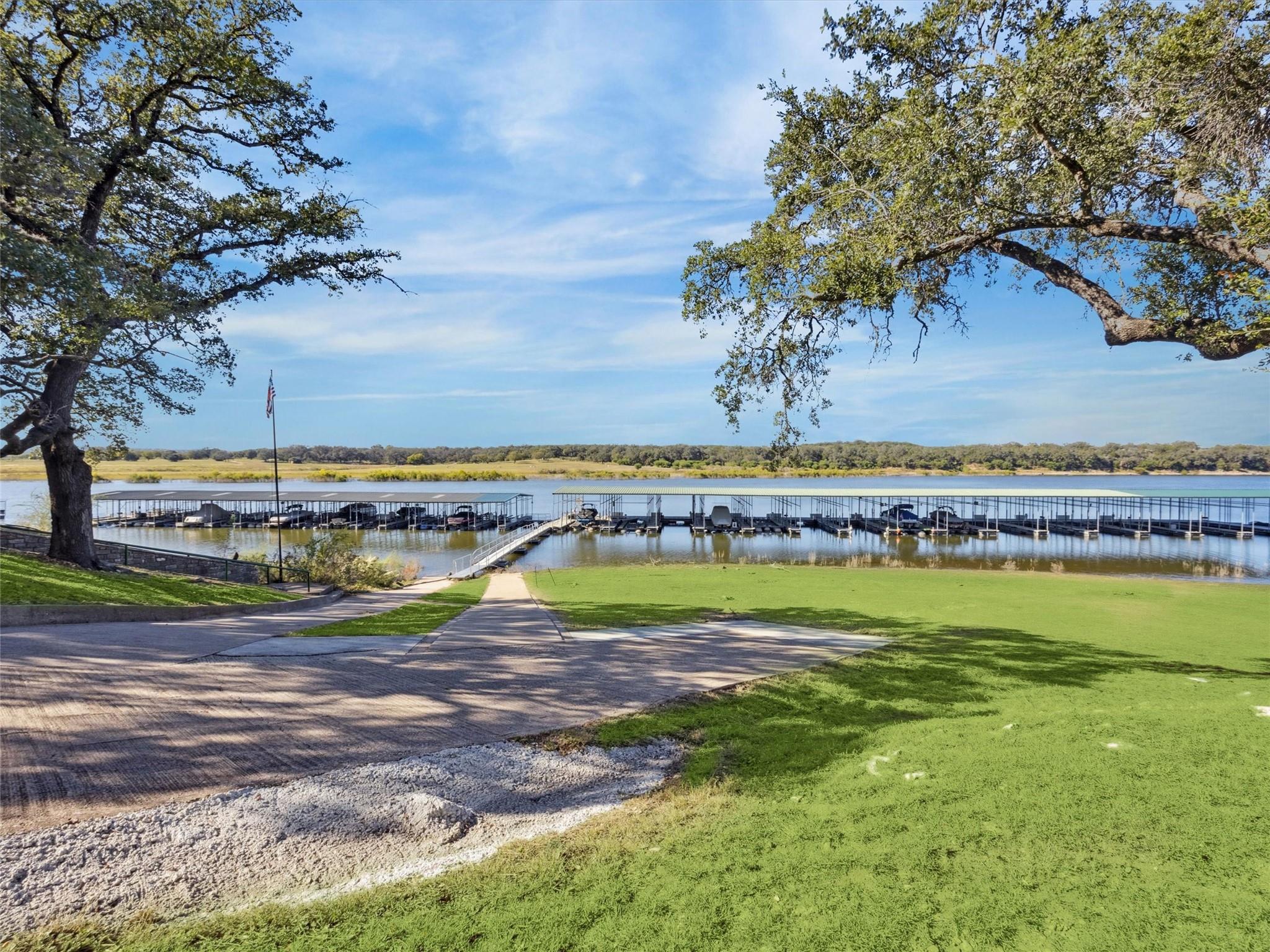 601 Wesley Ridge Dr, Spicewood, TX 78669