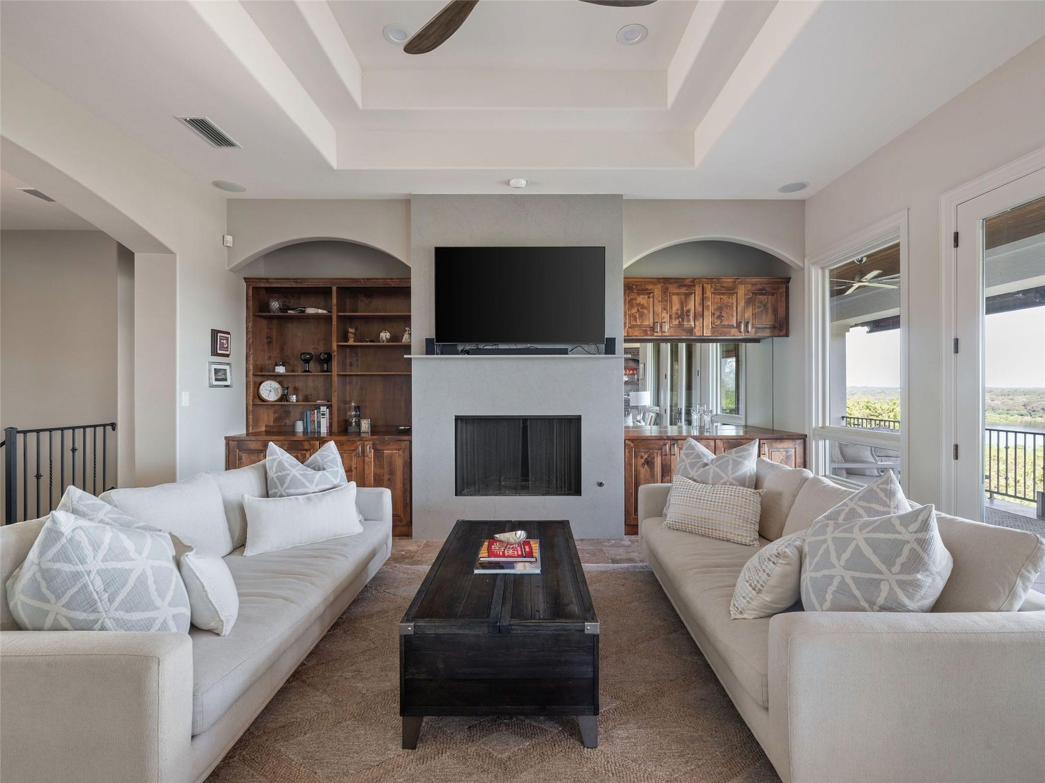 601 Wesley Ridge Dr, Spicewood, TX 78669