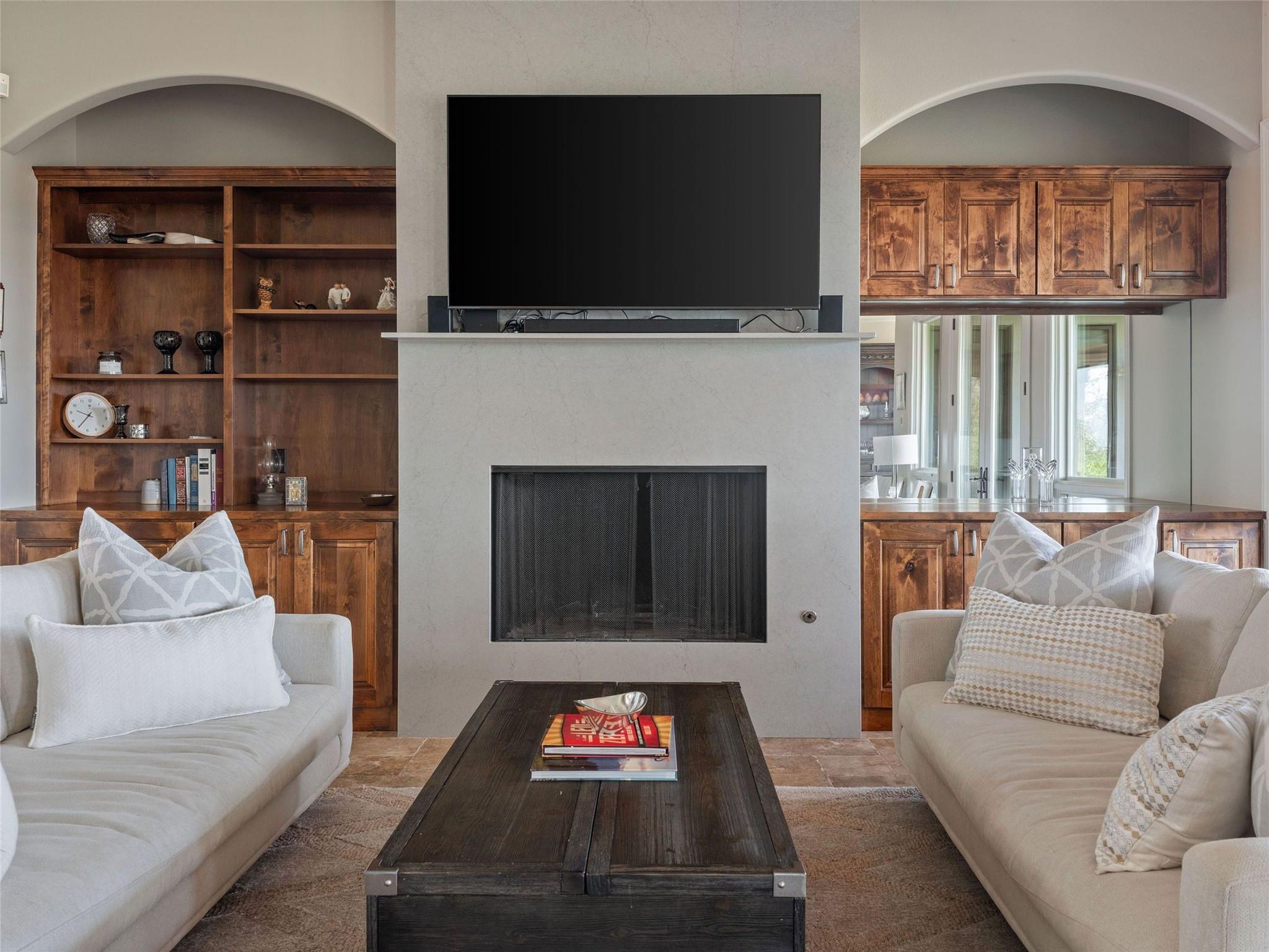 601 Wesley Ridge Dr, Spicewood, TX 78669