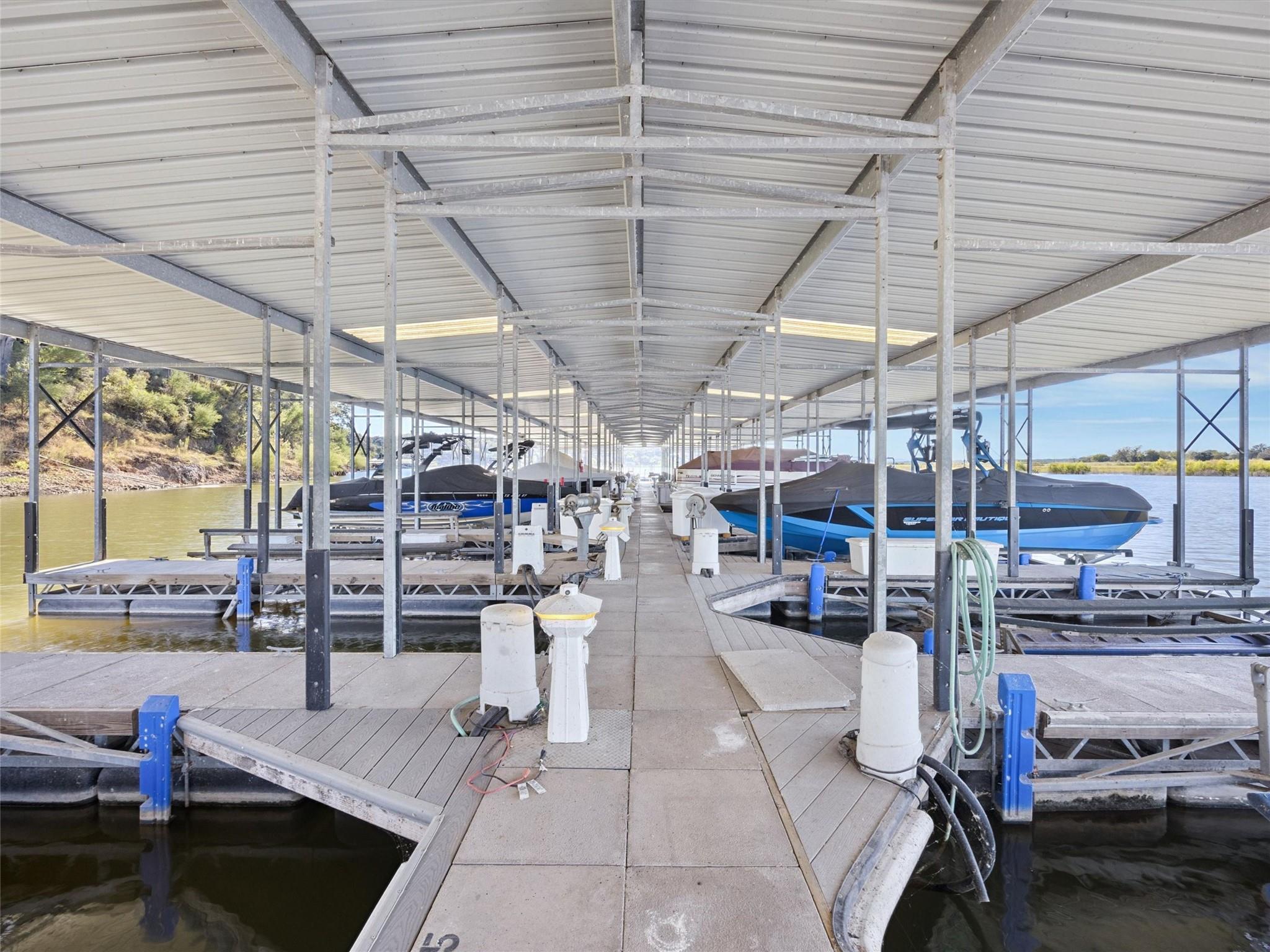 601 Wesley Ridge Dr, Spicewood, TX 78669