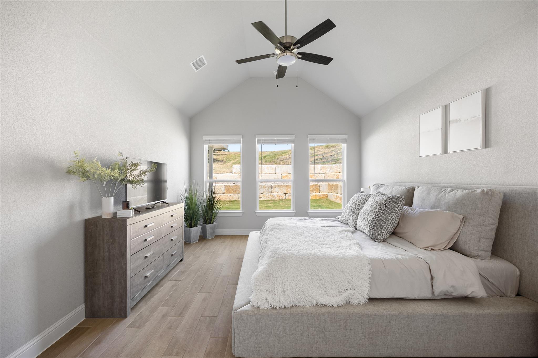 104 Bateleurefrey Cv, Cedar Creek, TX 78612