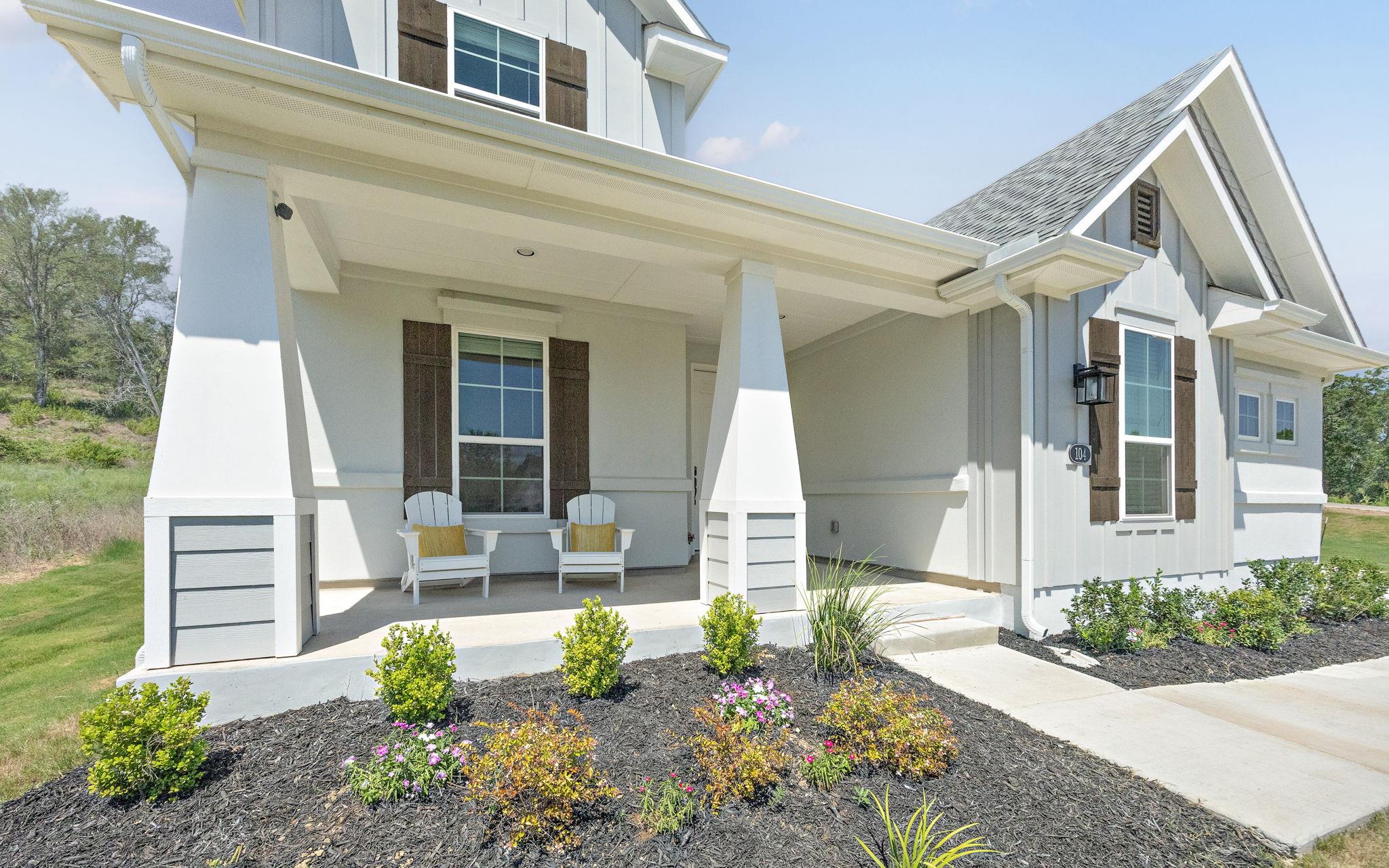 104 Bateleurefrey Cv, Cedar Creek, TX 78612