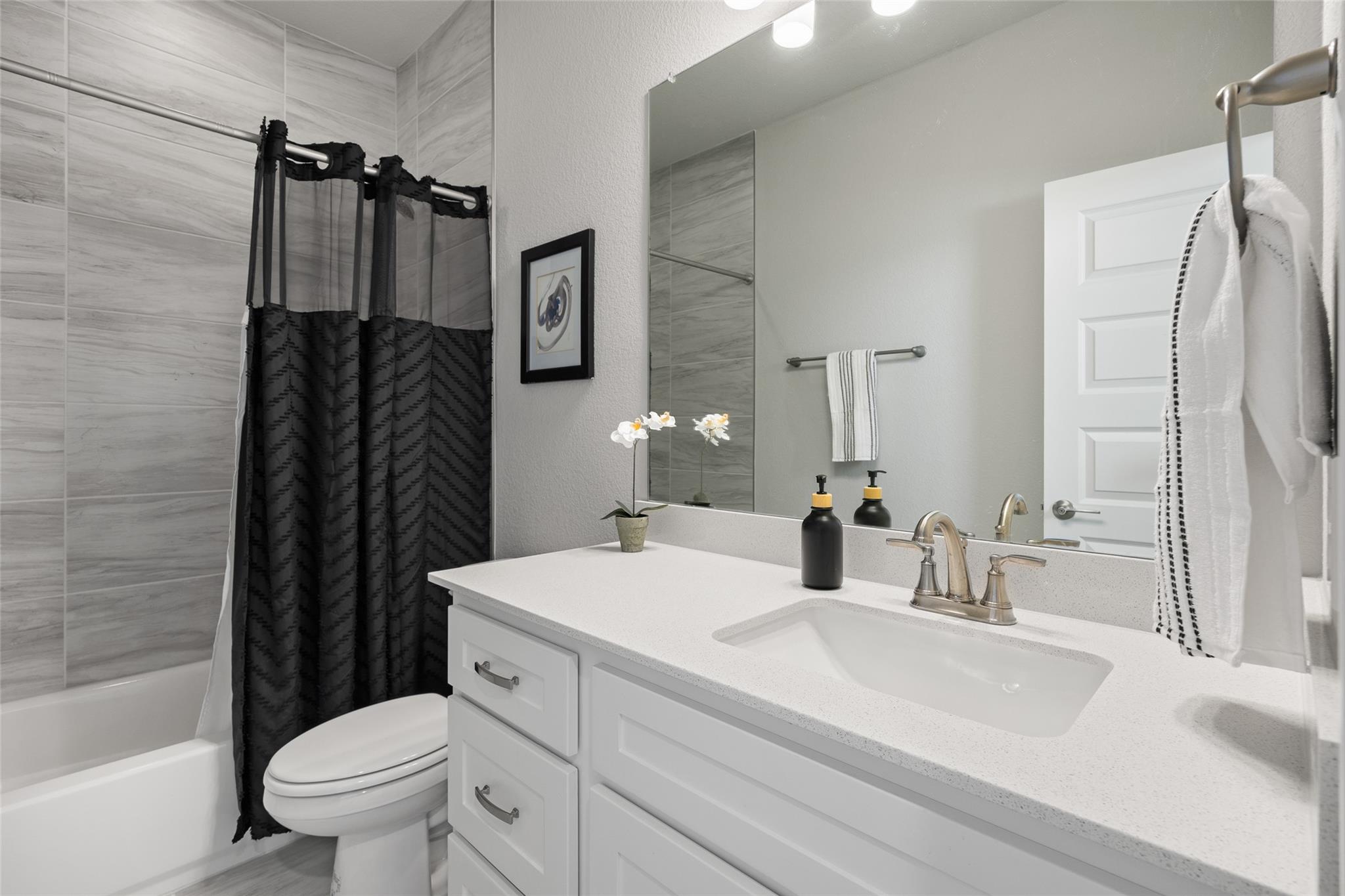 104 Bateleurefrey Cv, Cedar Creek, TX 78612