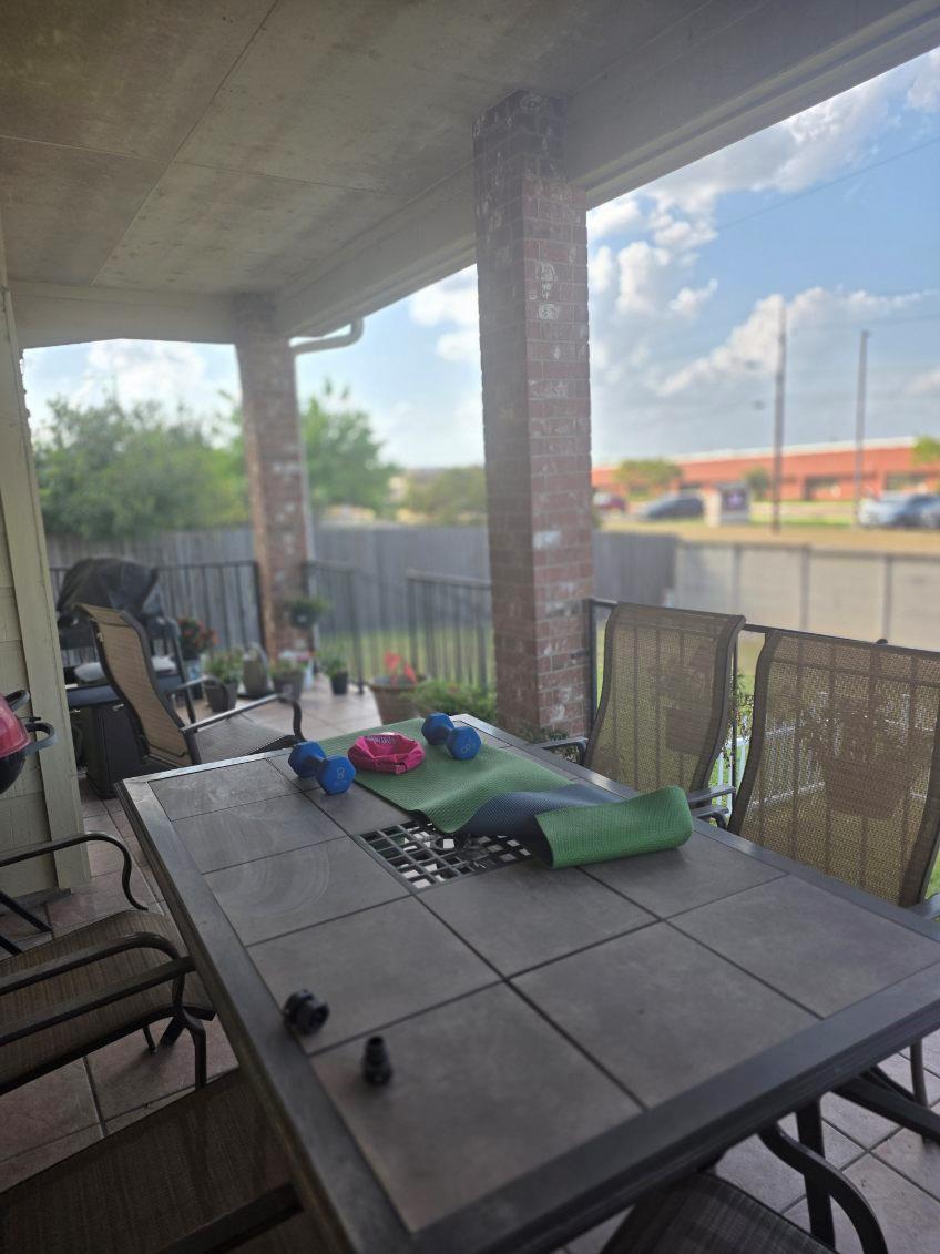 606 Point Run Dr, Pflugerville, TX 78660