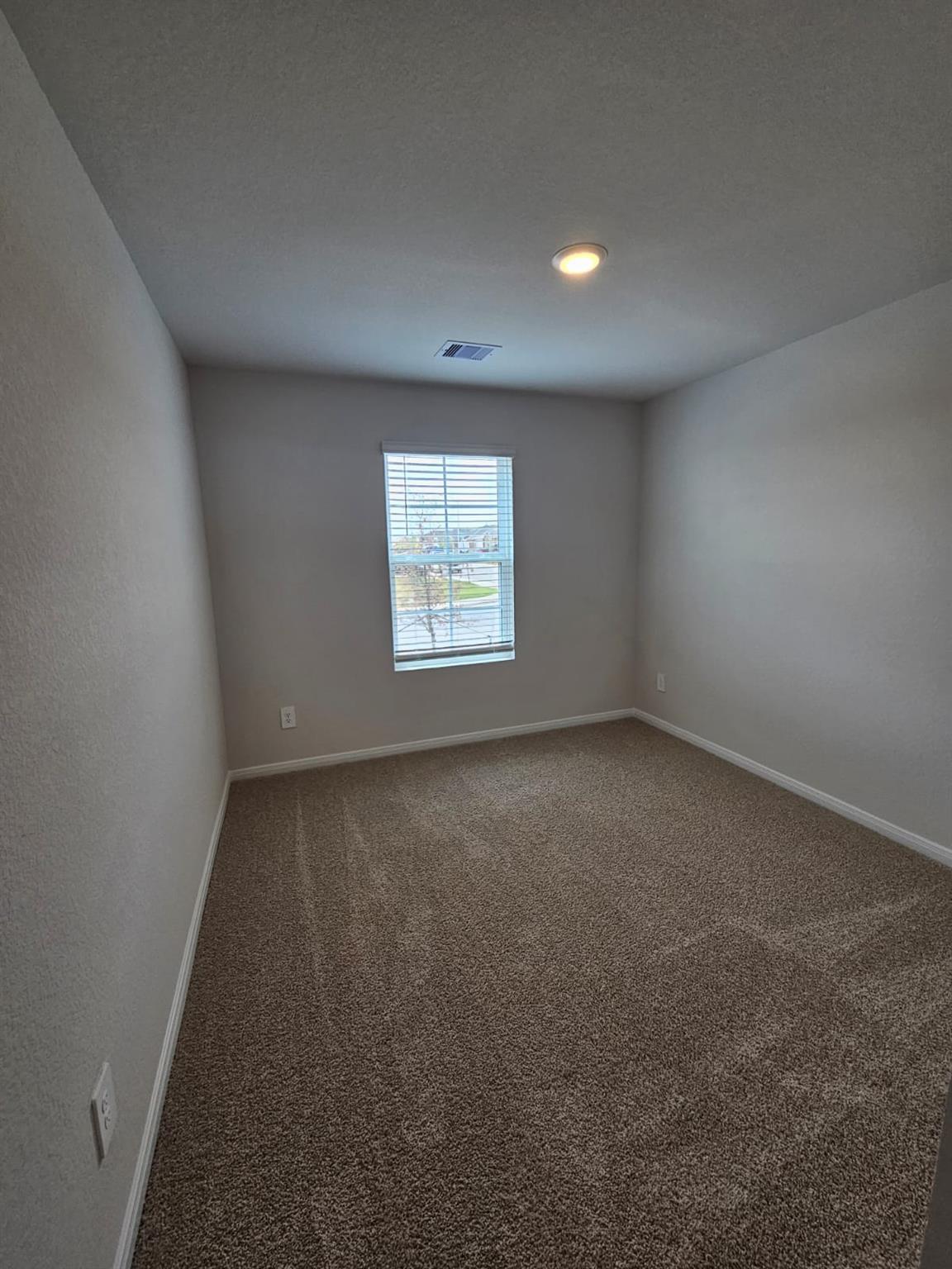 412 Aylor Way, Lockhart, TX 78644