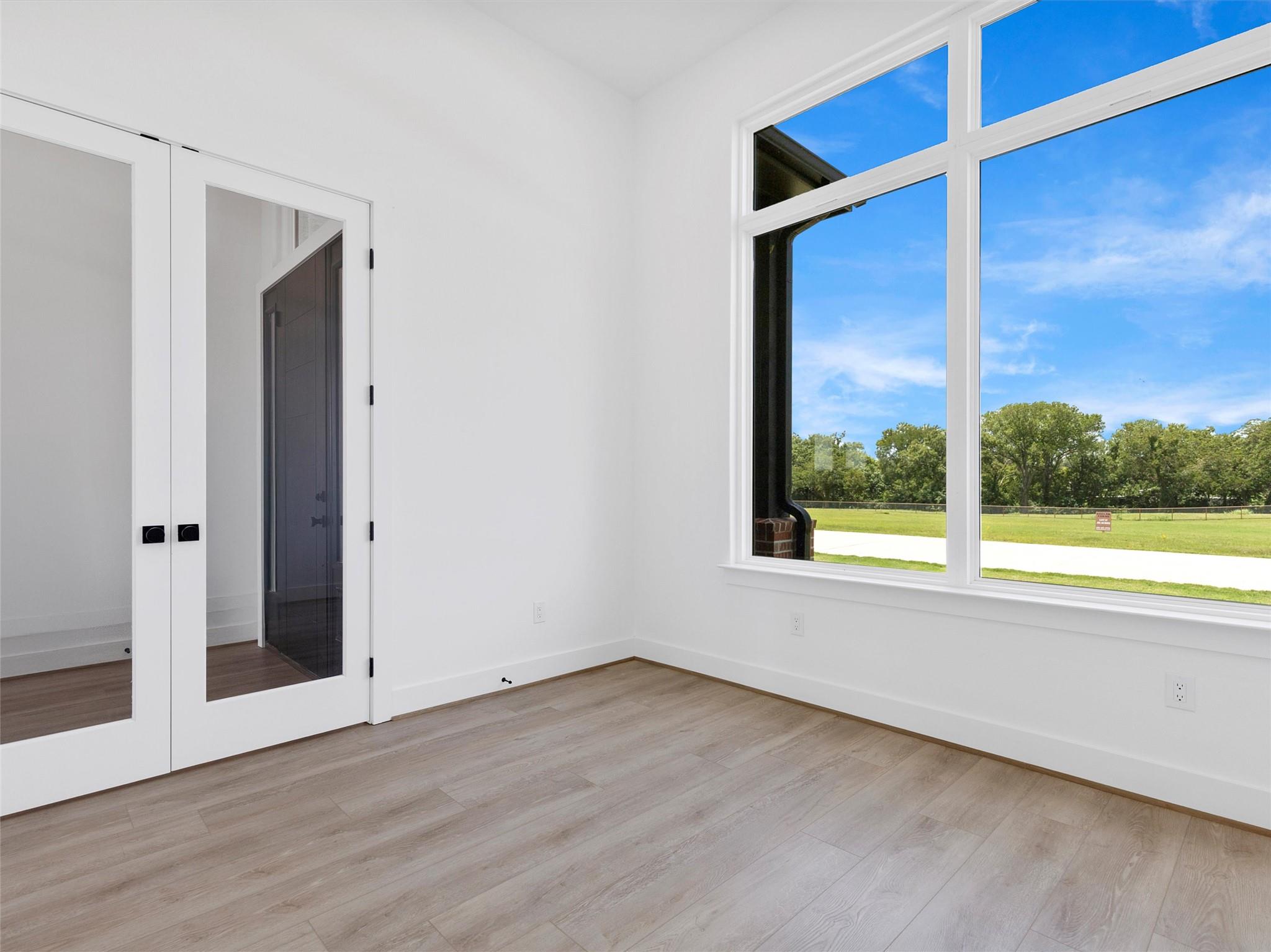 259 Hydrangea Dr, Smithville, TX 78957