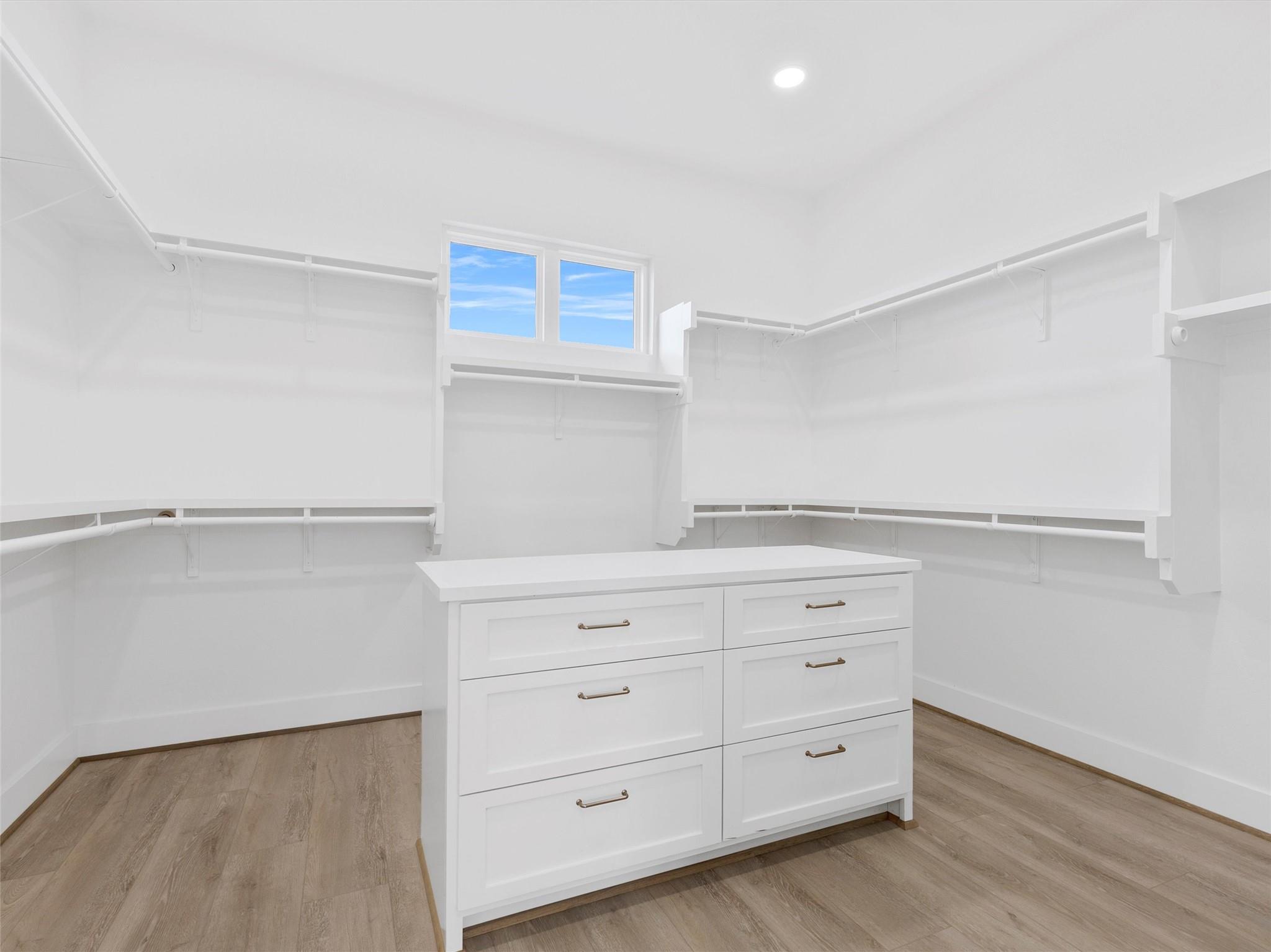 259 Hydrangea Dr, Smithville, TX 78957