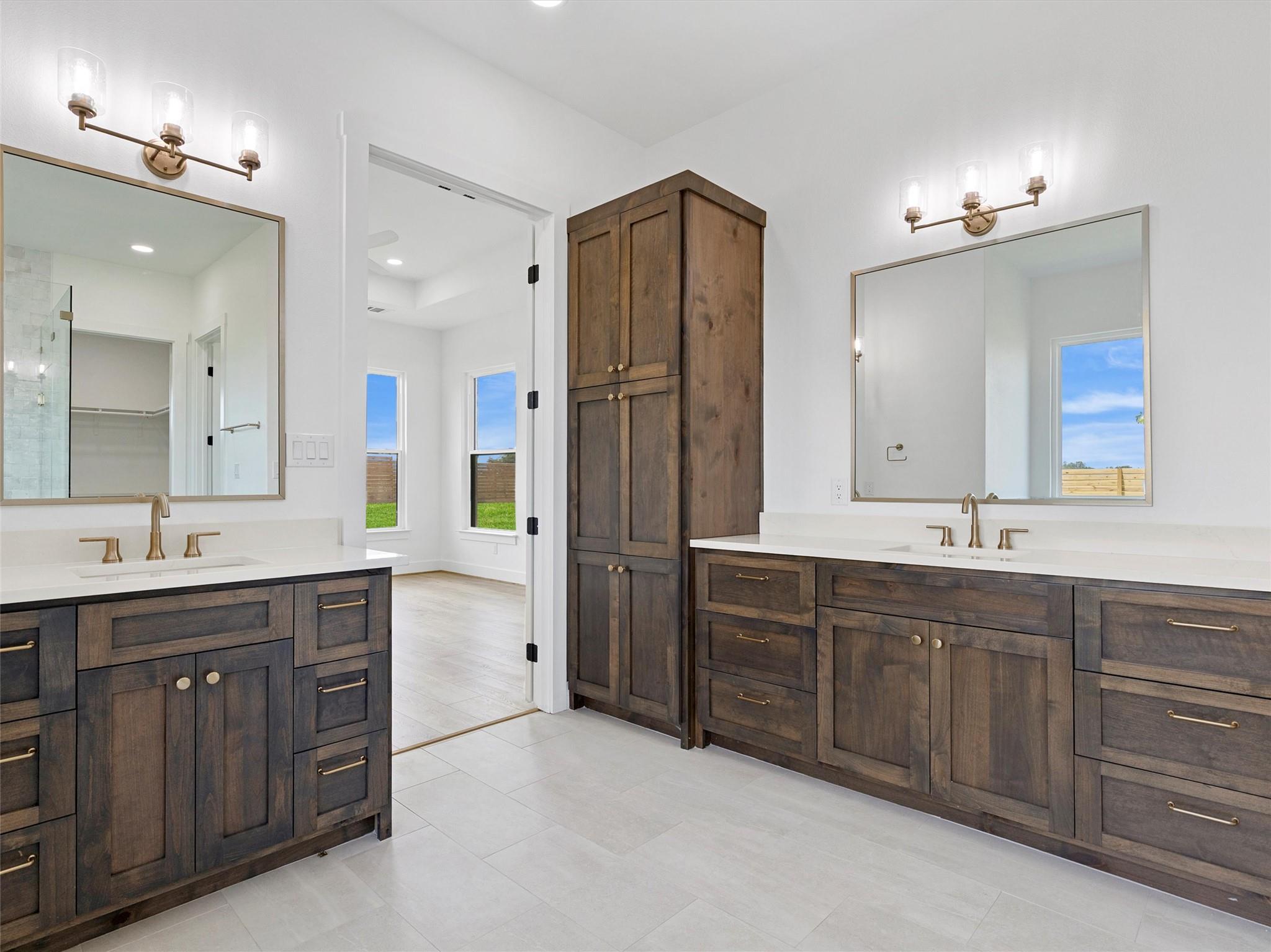 259 Hydrangea Dr, Smithville, TX 78957