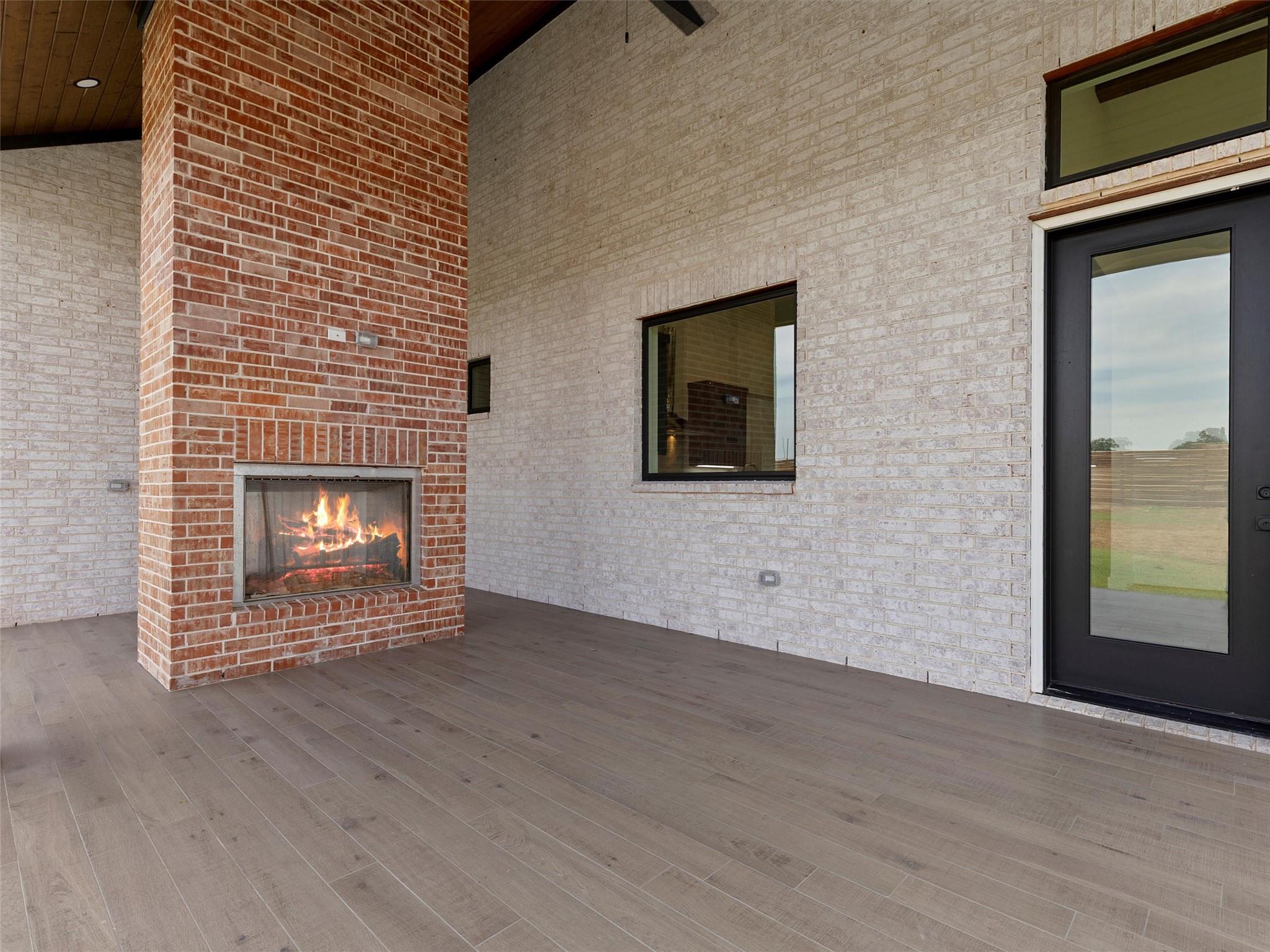 259 Hydrangea Dr, Smithville, TX 78957