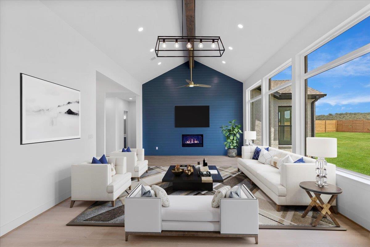 259 Hydrangea Dr, Smithville, TX 78957