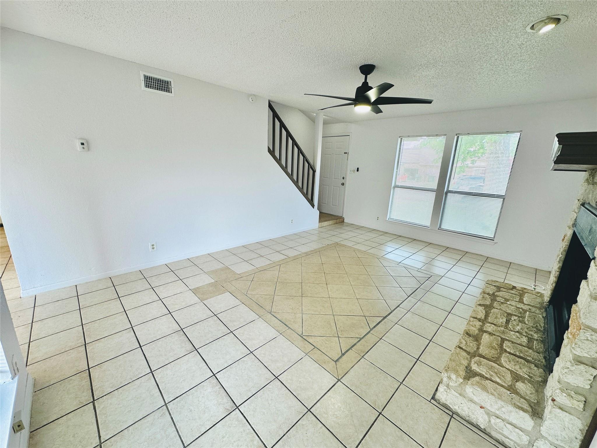 1002 Ridgemont St, Round Rock, TX 78664