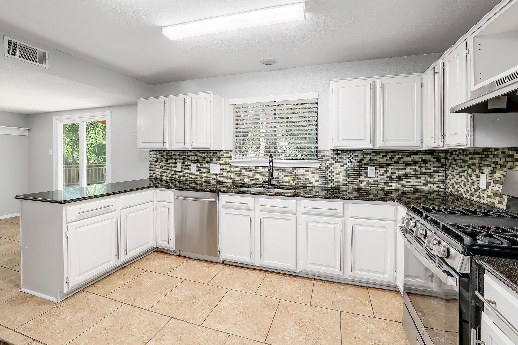 6601 Corpus Christi Dr, Austin, TX 78729