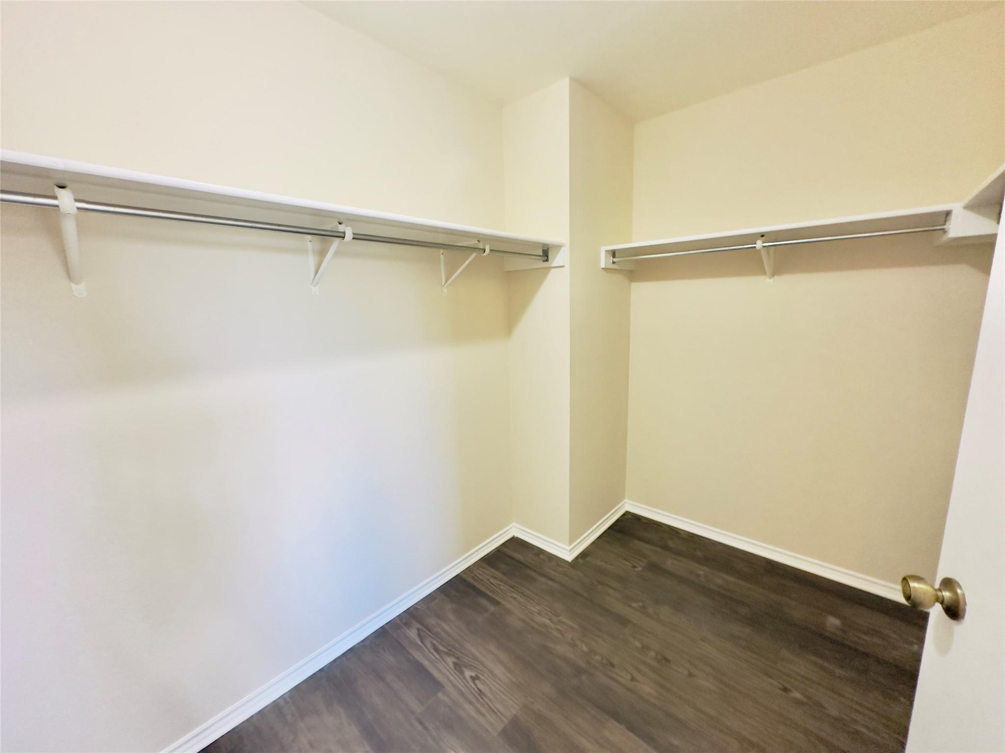 1900 Grassland Dr, Leander, TX 78641