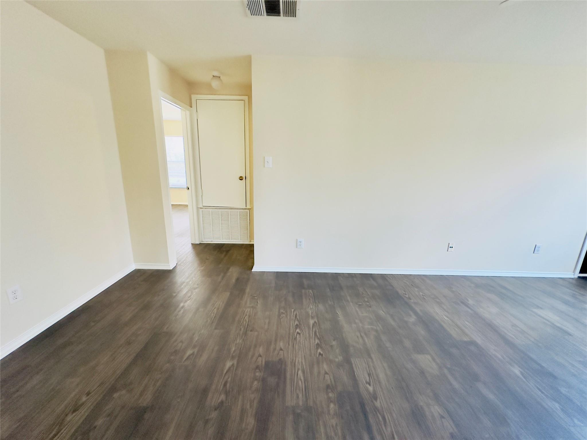 1900 Grassland Dr, Leander, TX 78641