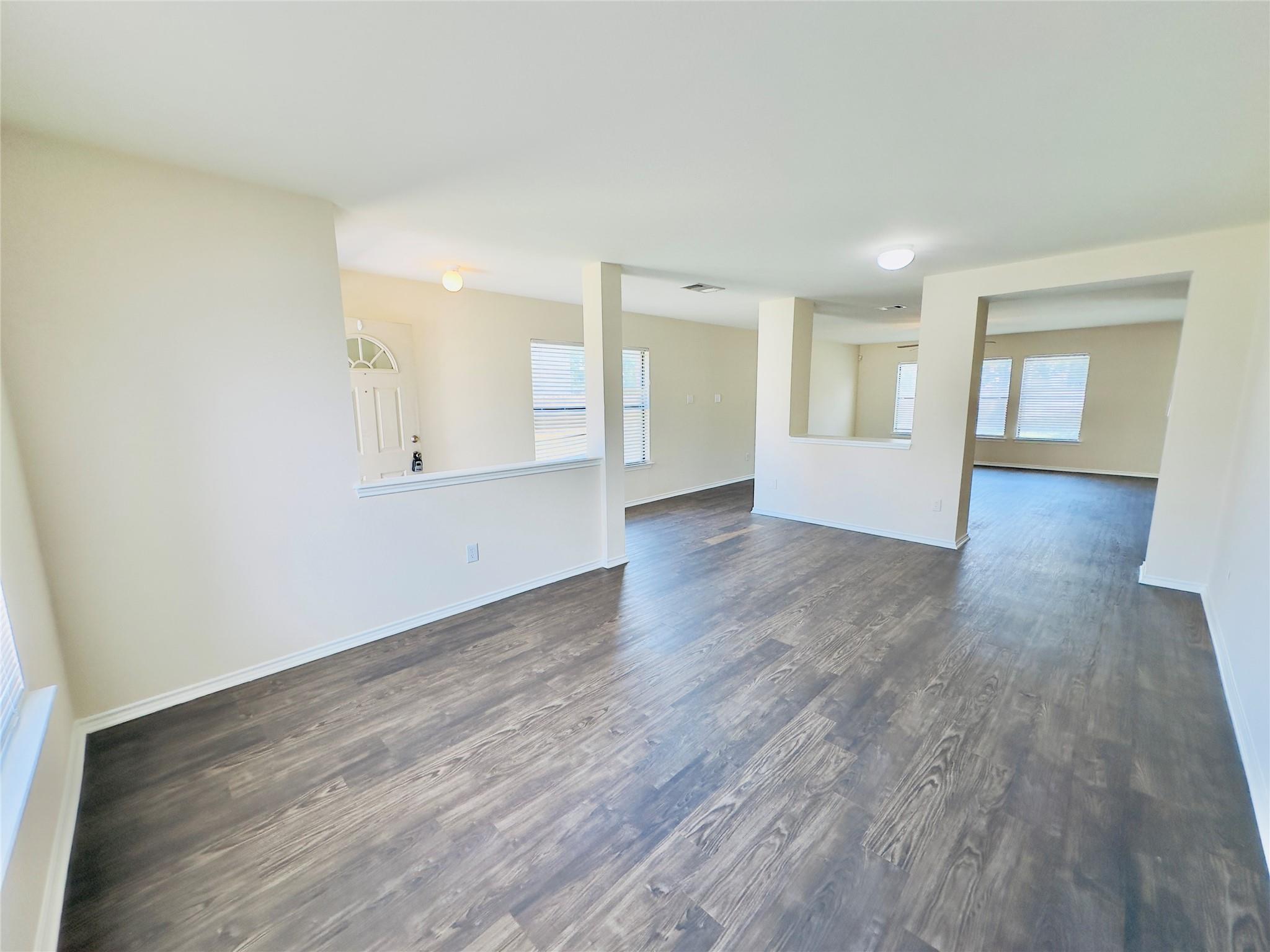 1900 Grassland Dr, Leander, TX 78641