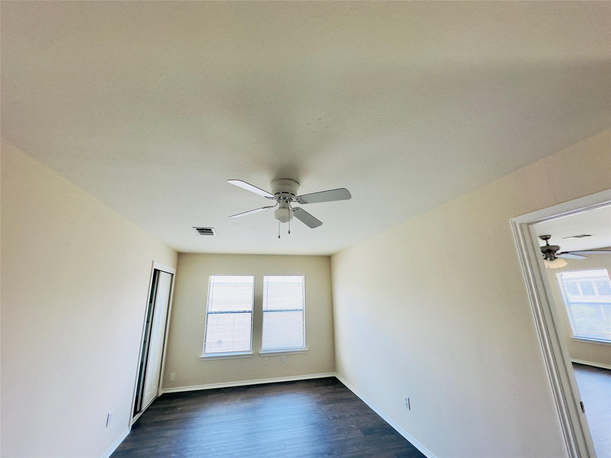 1900 Grassland Dr, Leander, TX 78641