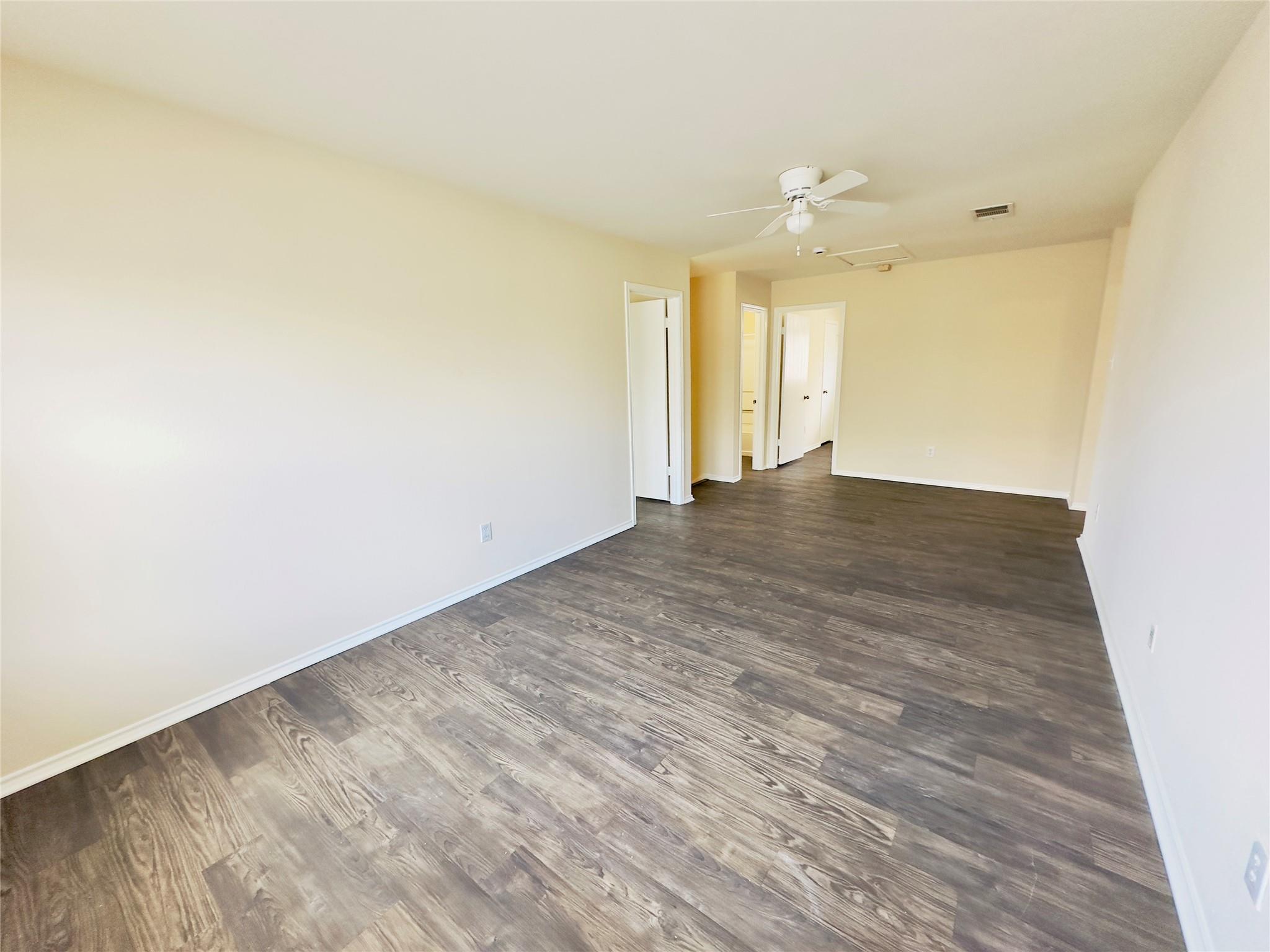 1900 Grassland Dr, Leander, TX 78641