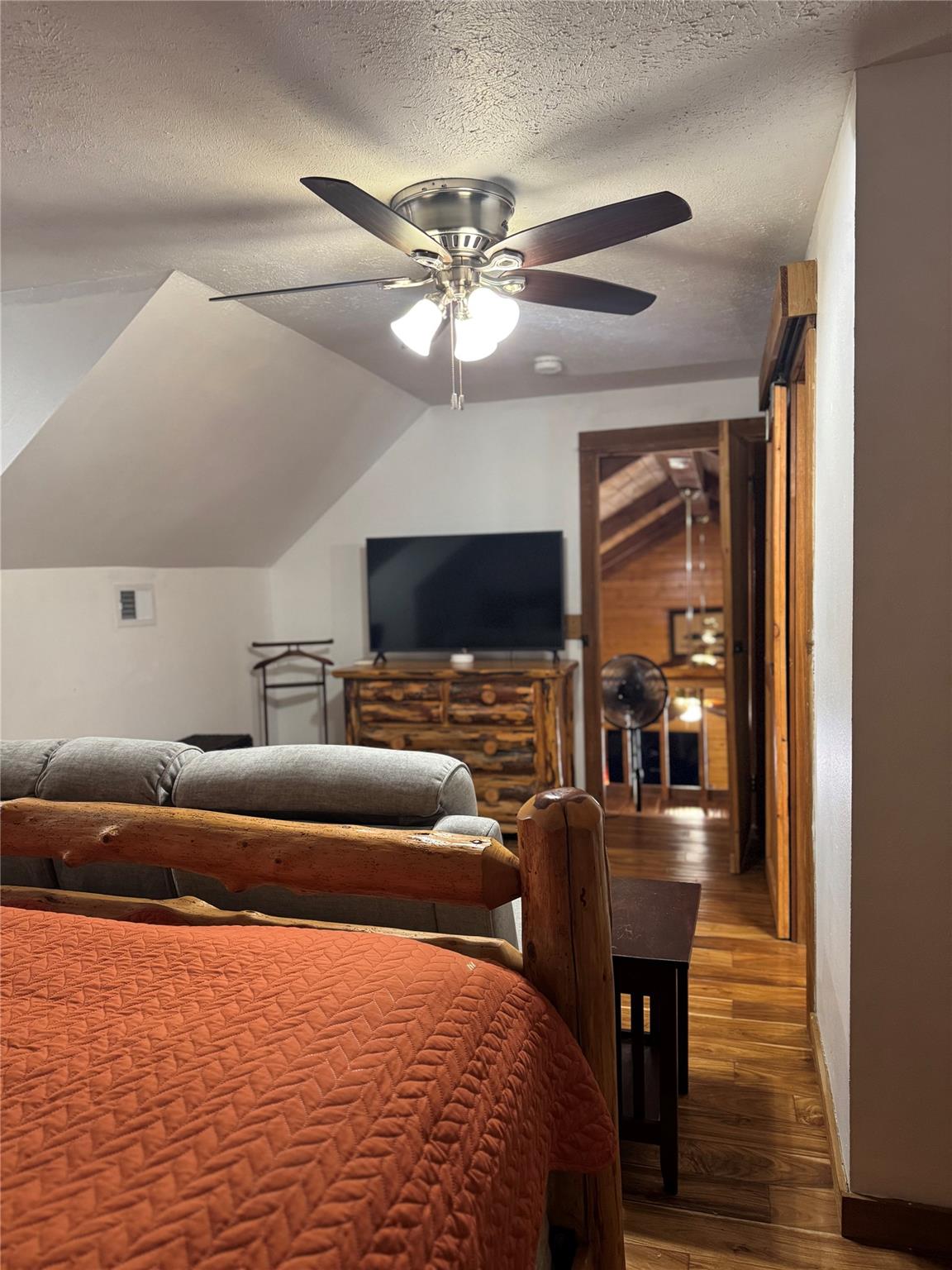 1760 County Road 215, Weimar, TX 78962