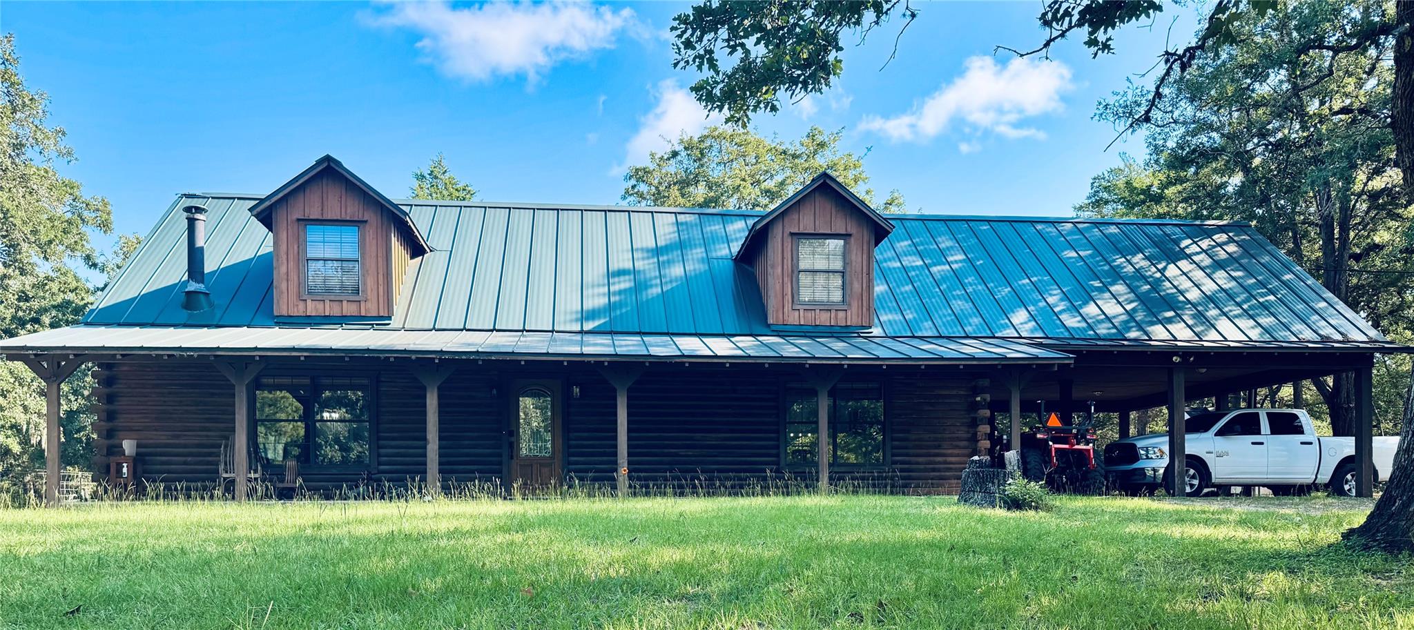 1760 County Road 215, Weimar, TX 78962