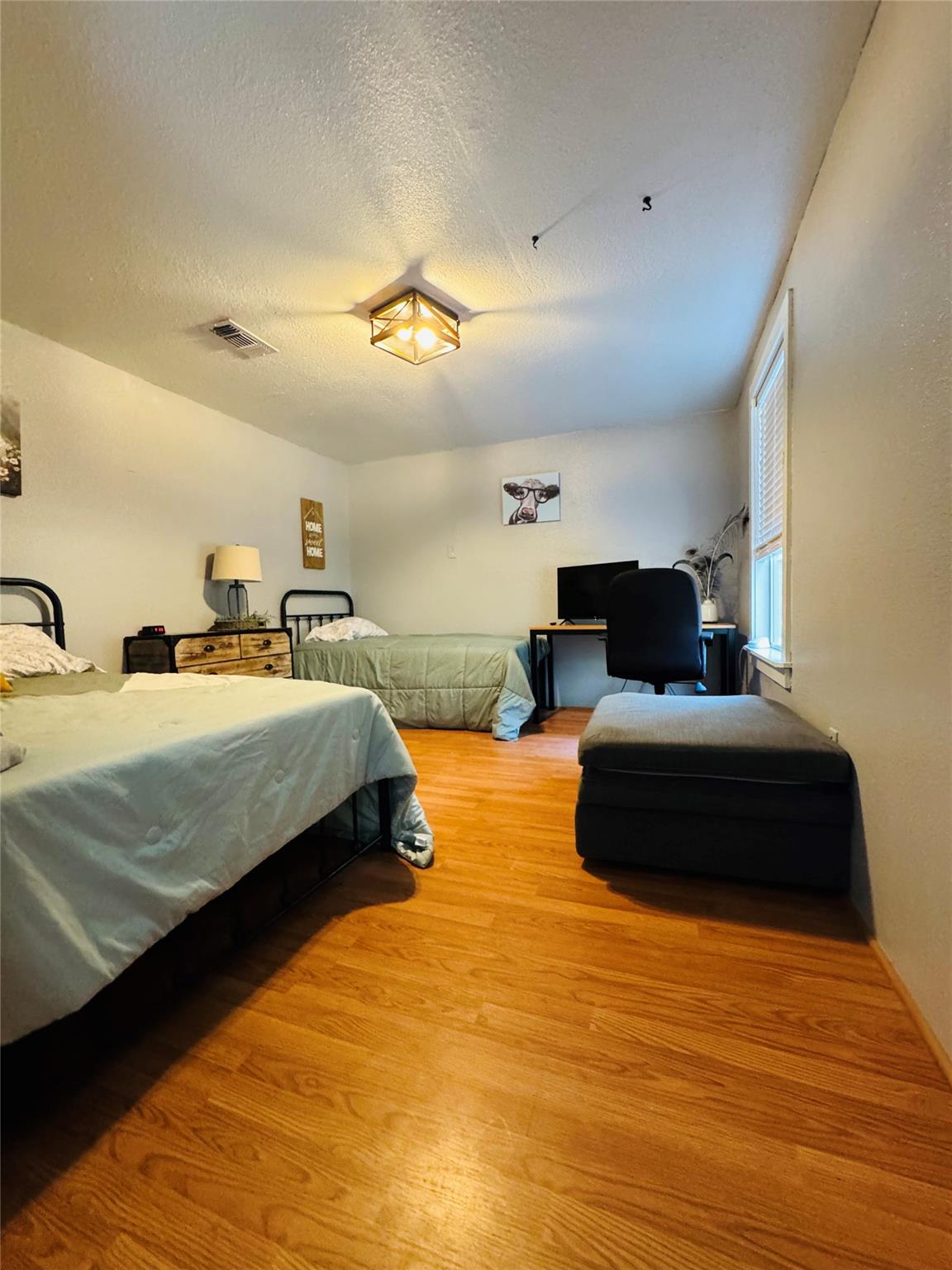 1760 County Road 215, Weimar, TX 78962