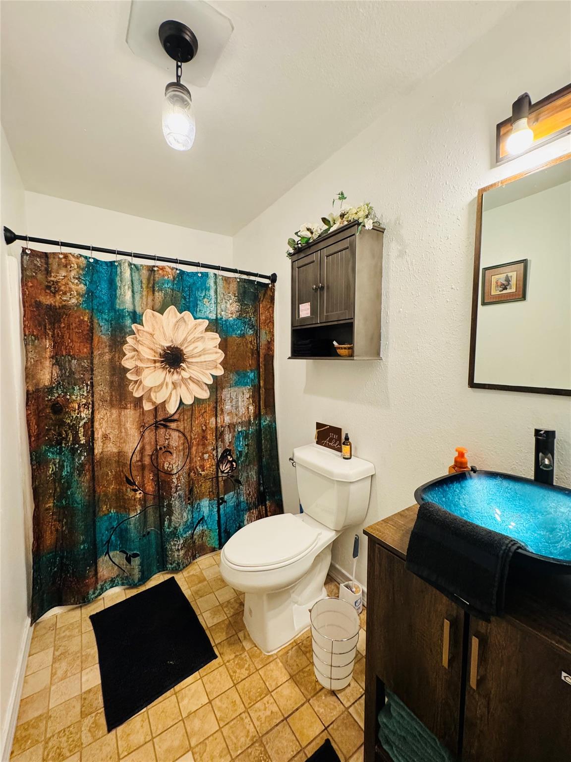 1760 County Road 215, Weimar, TX 78962