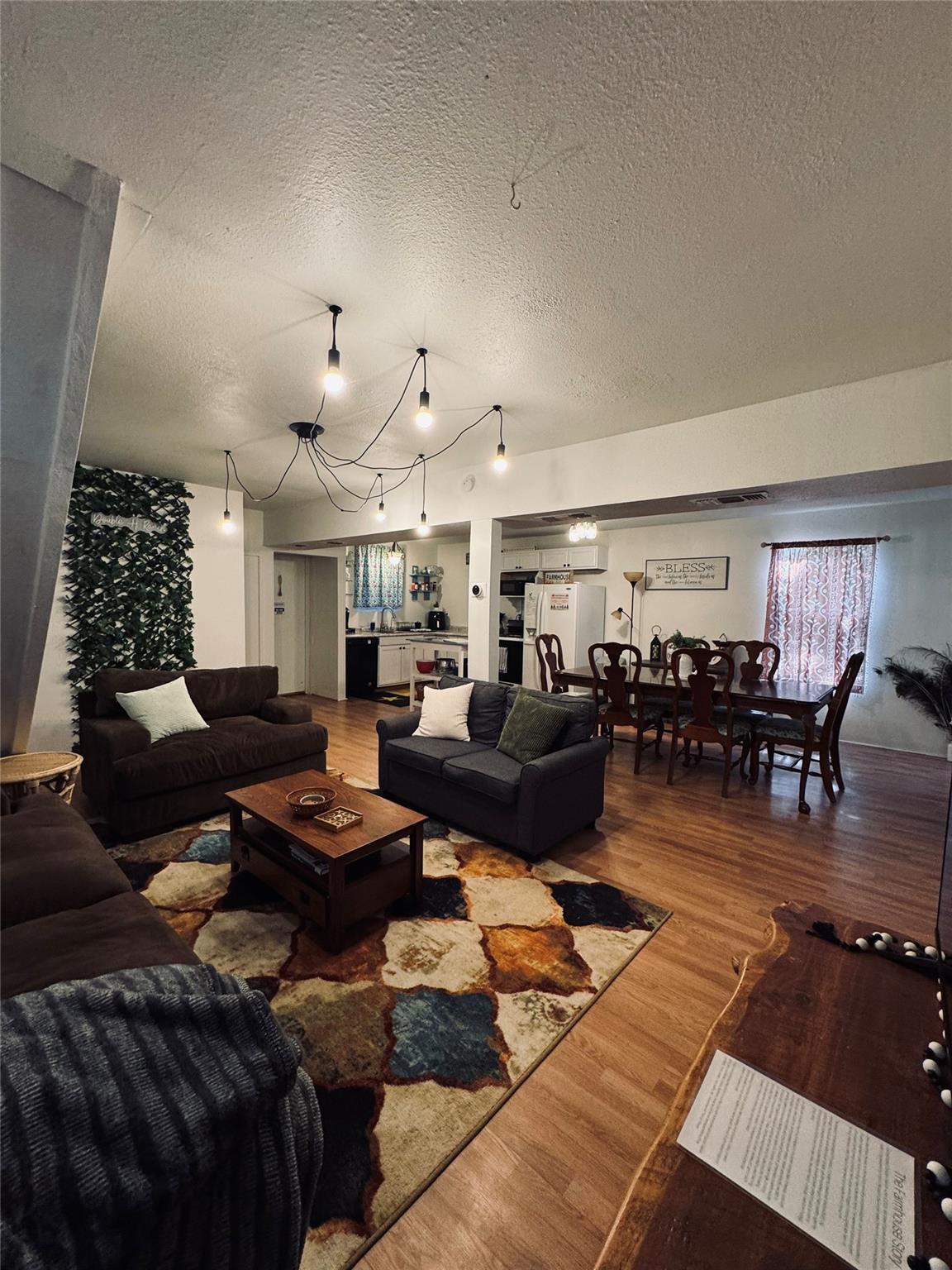 1760 County Road 215, Weimar, TX 78962