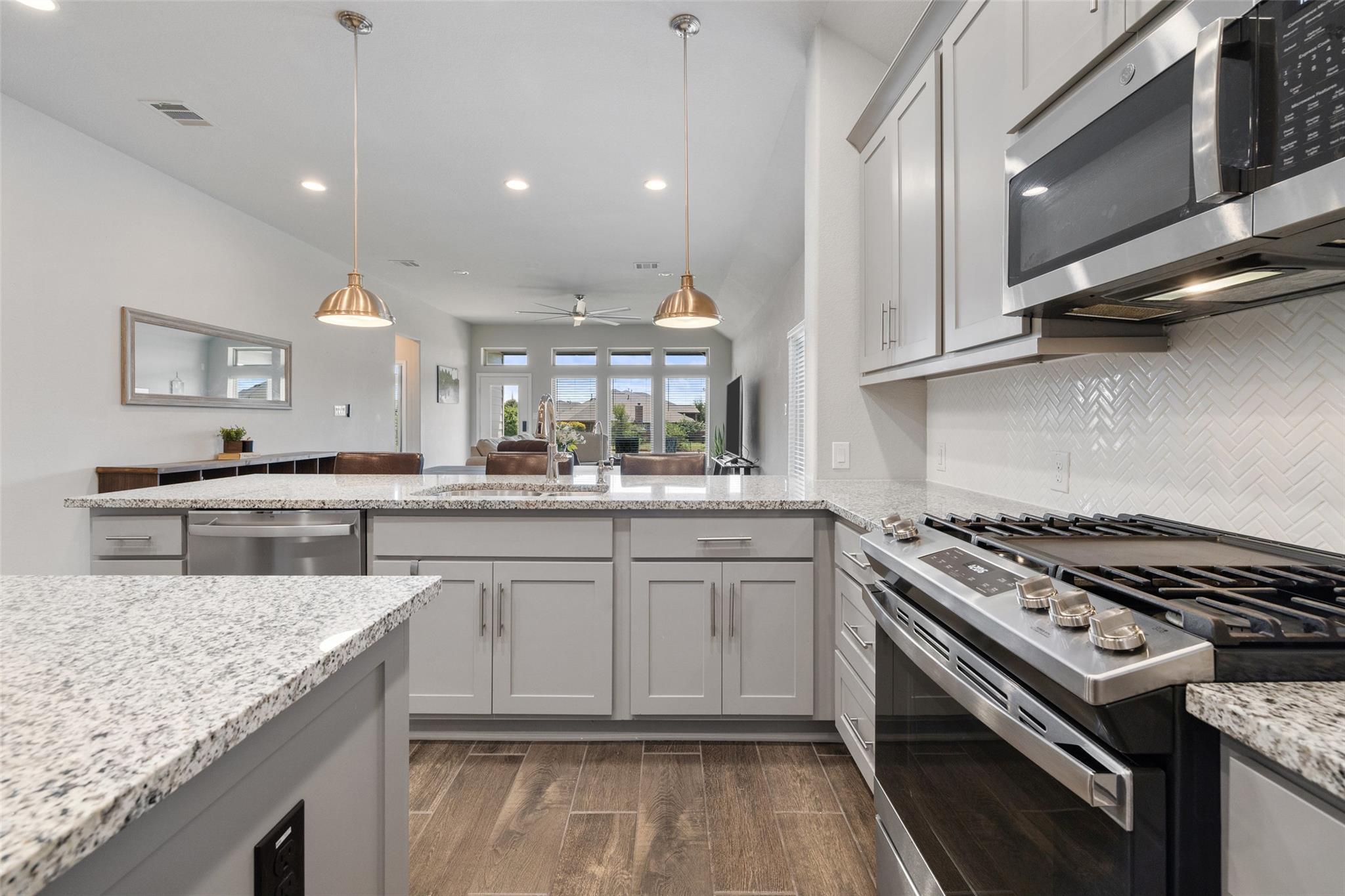 660 Blue Oak Blvd, San Marcos, TX 78666