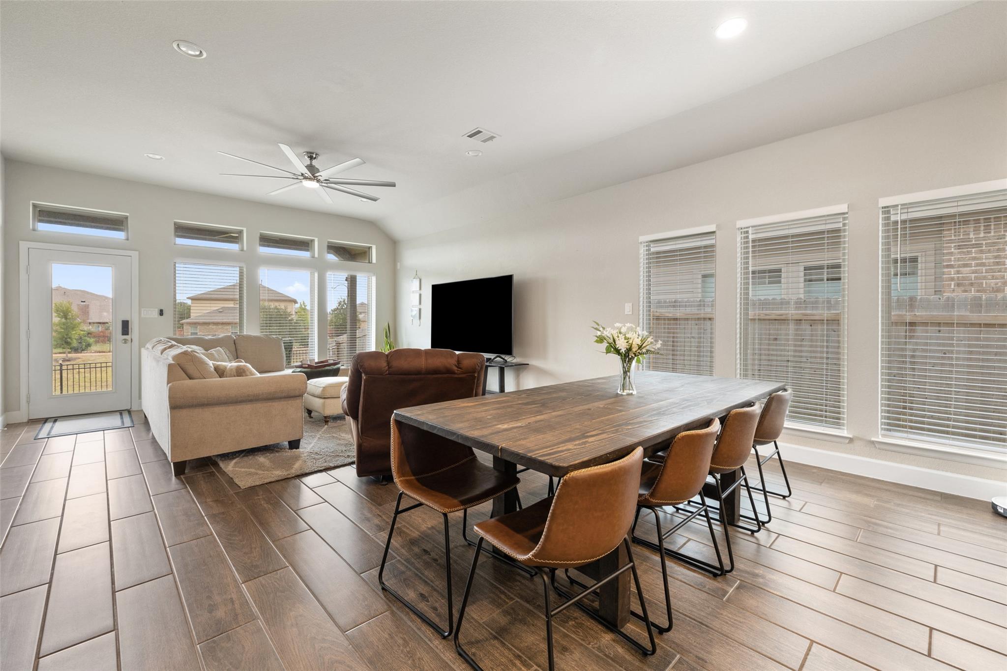 660 Blue Oak Blvd, San Marcos, TX 78666