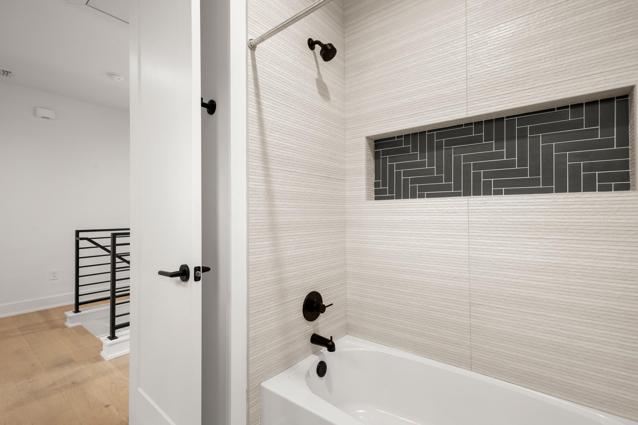 1402 Cotton St, Austin, TX 78702