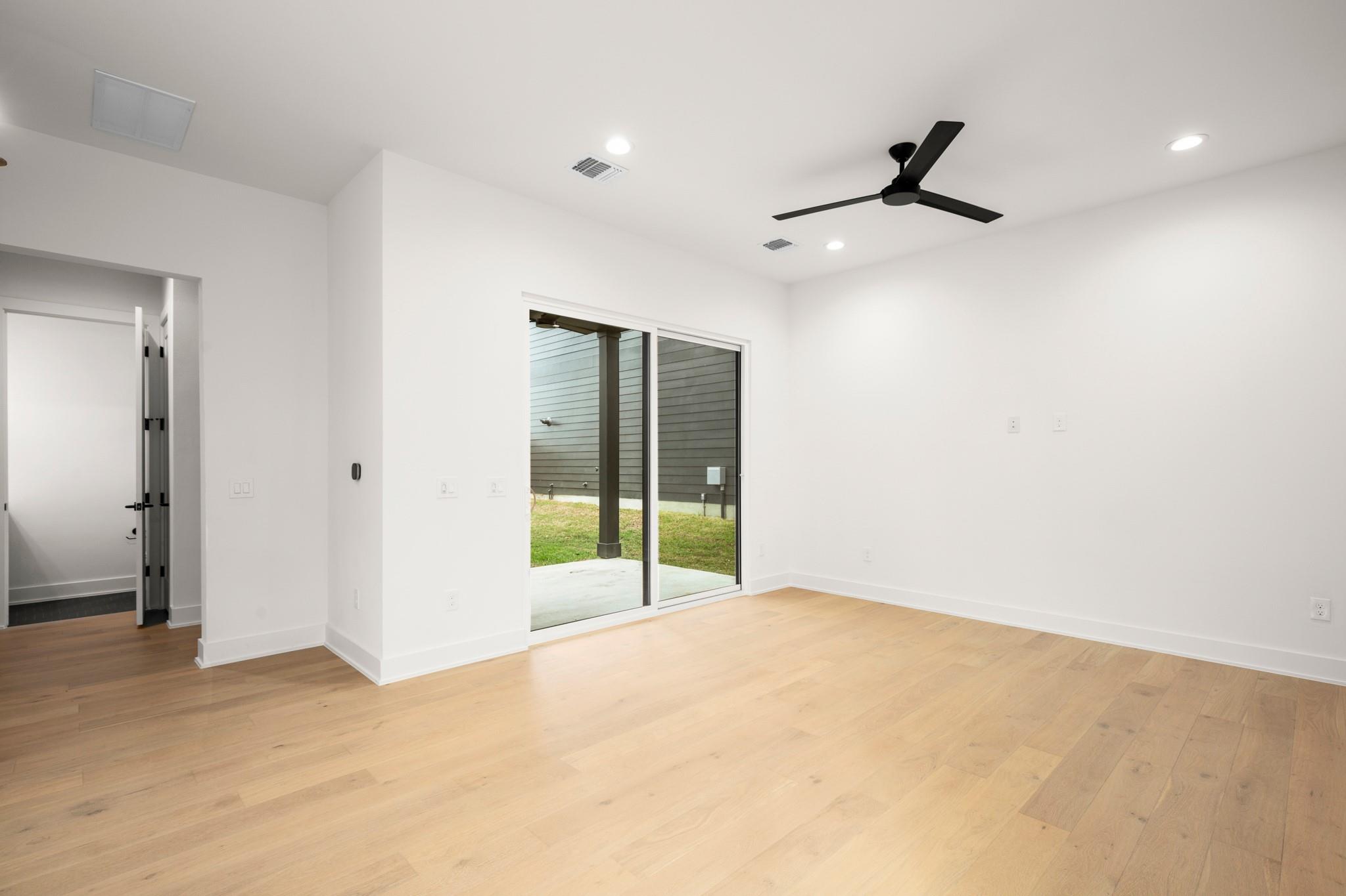 1402 Cotton St, Austin, TX 78702