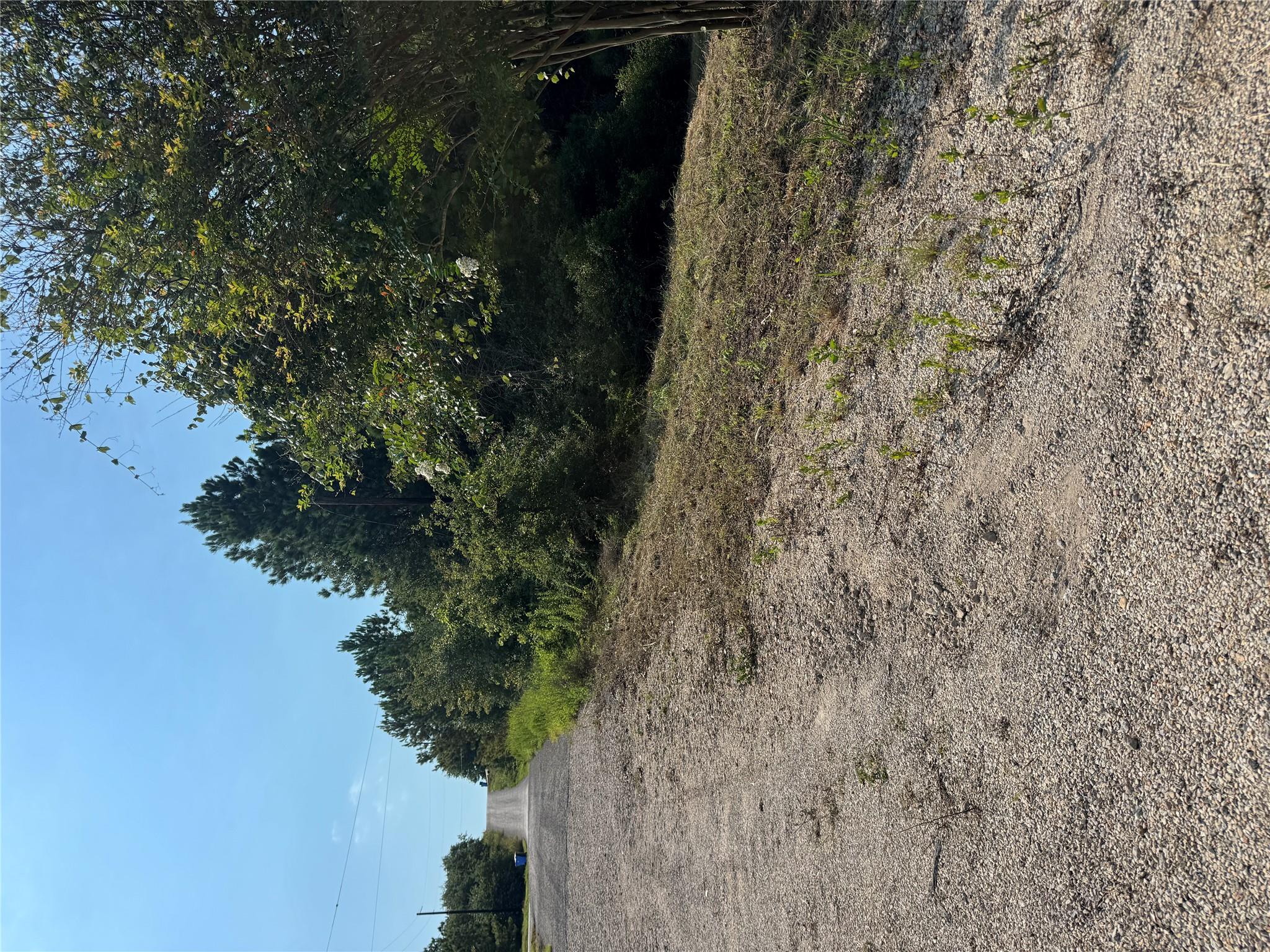 131 Nakalele Ln, Bastrop, TX 78602