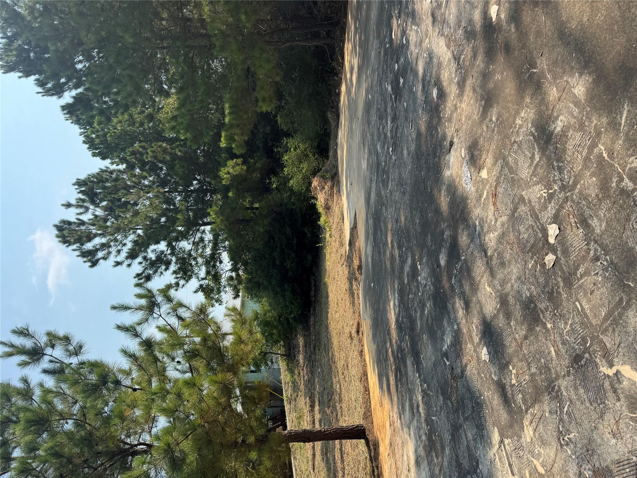 131 Nakalele Ln, Bastrop, TX 78602