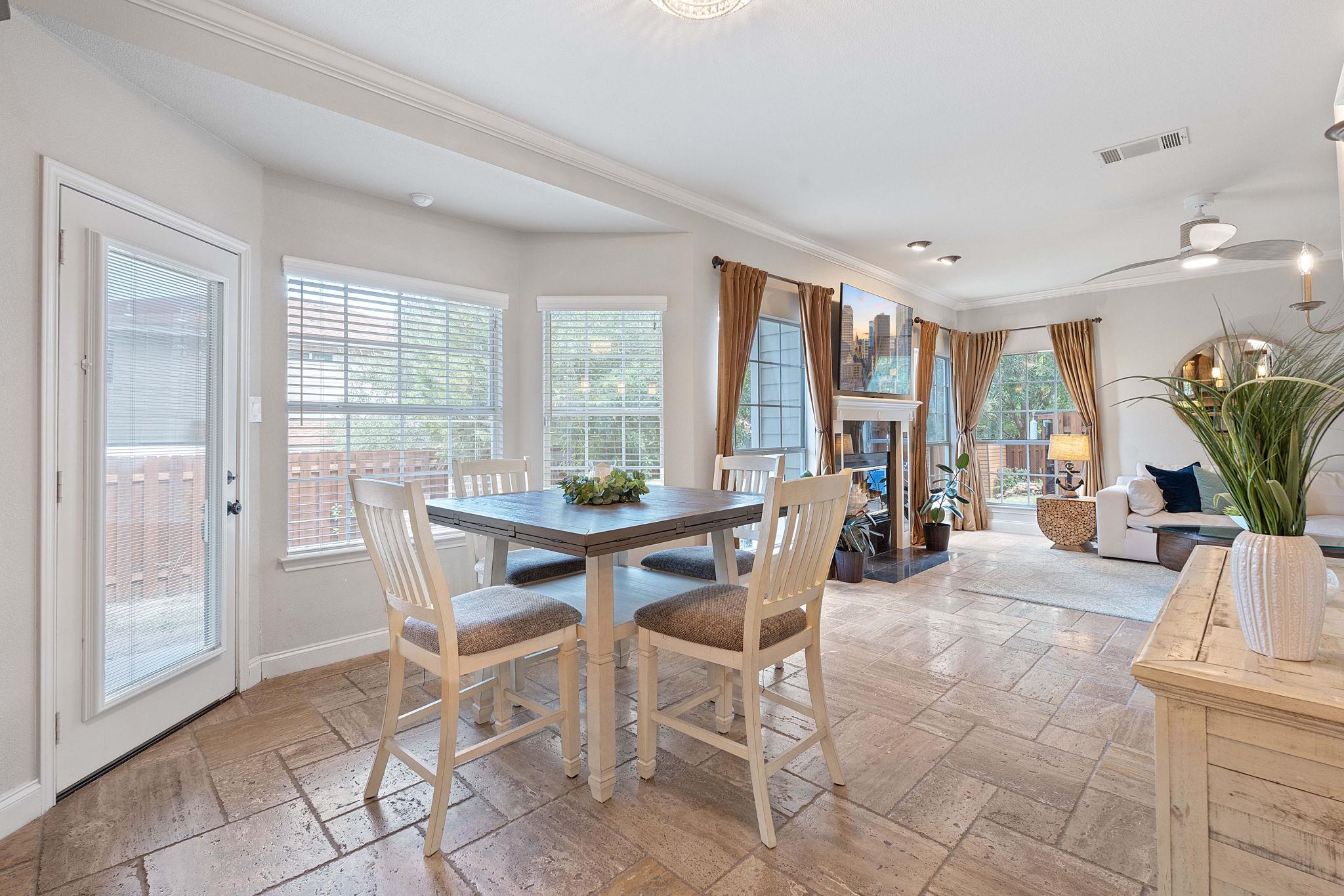 409 Explorer, Lakeway, TX 78734