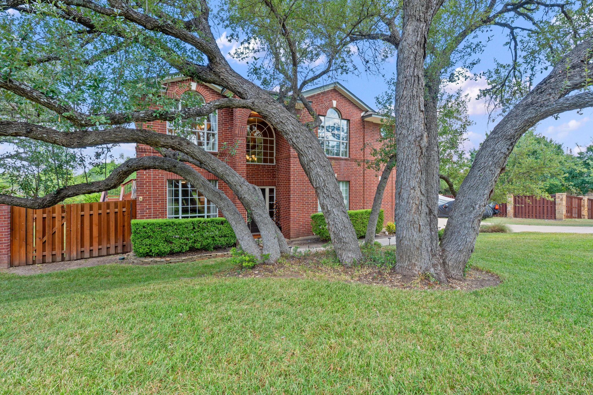 409 Explorer, Lakeway, TX 78734
