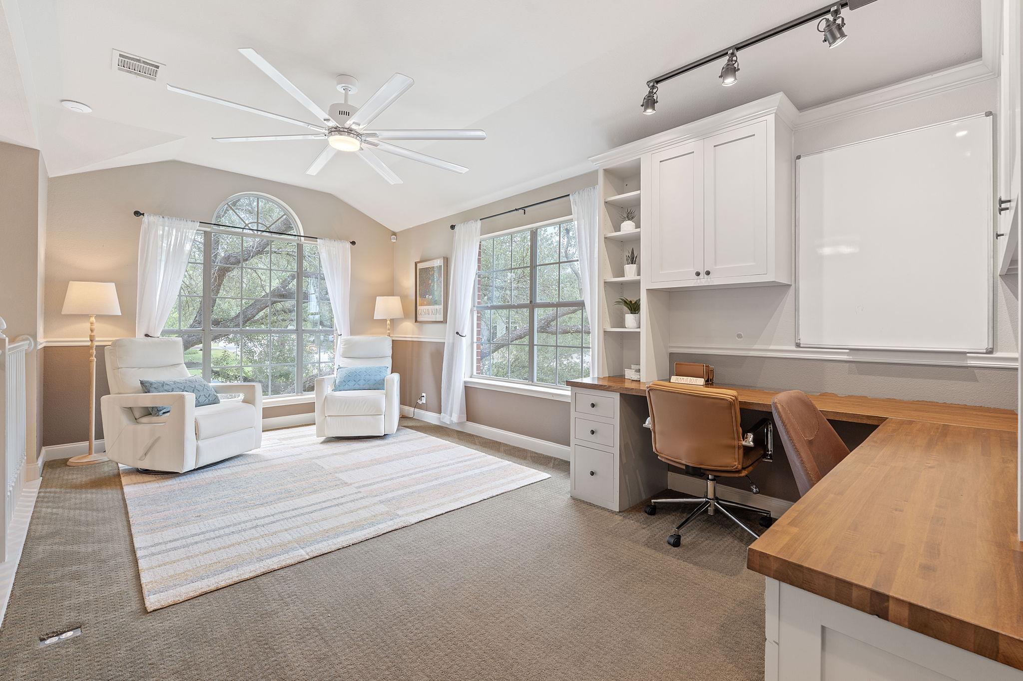 409 Explorer, Lakeway, TX 78734