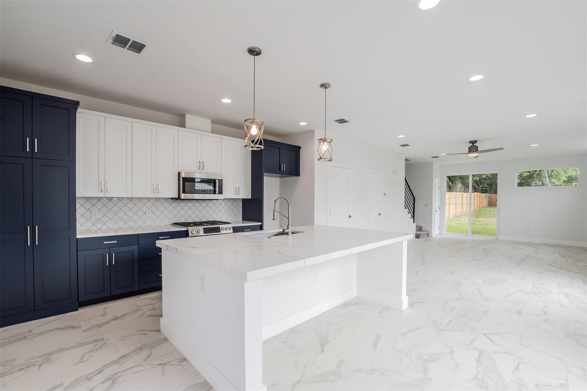 616 W Dittmar Rd, Austin, TX 78745