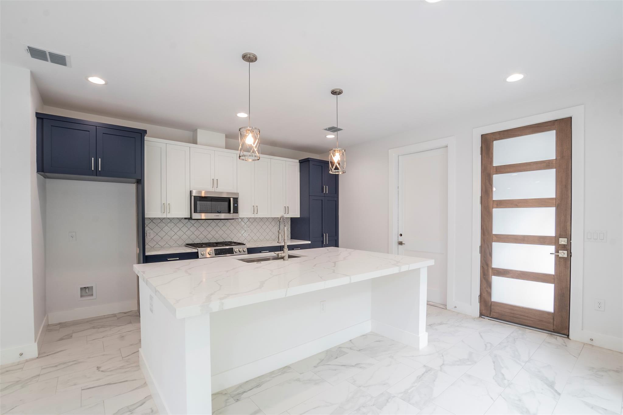 616 W Dittmar Rd, Austin, TX 78745