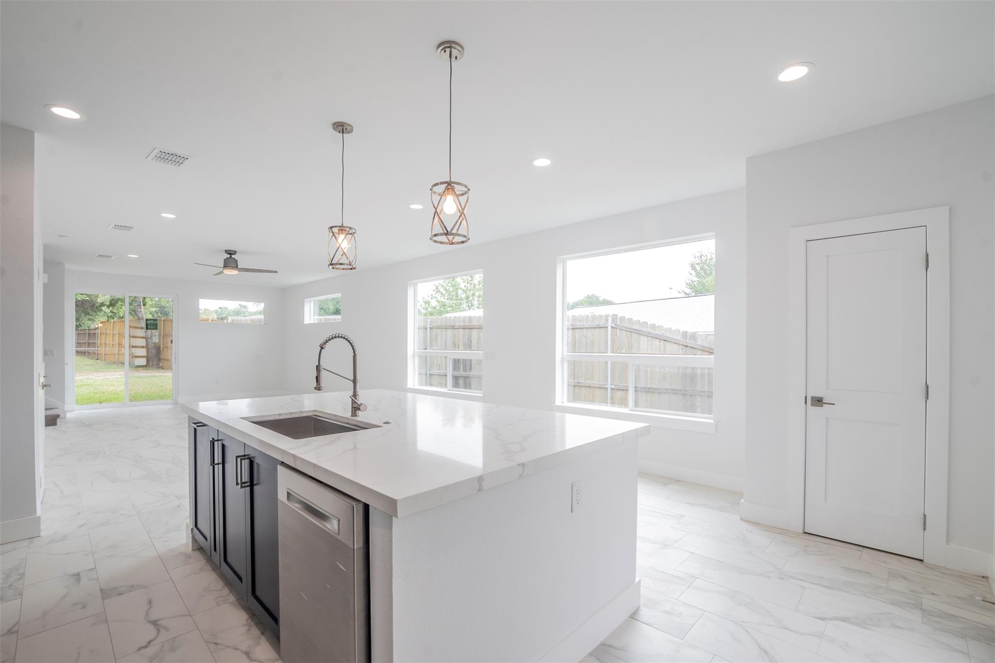 616 W Dittmar Rd, Austin, TX 78745