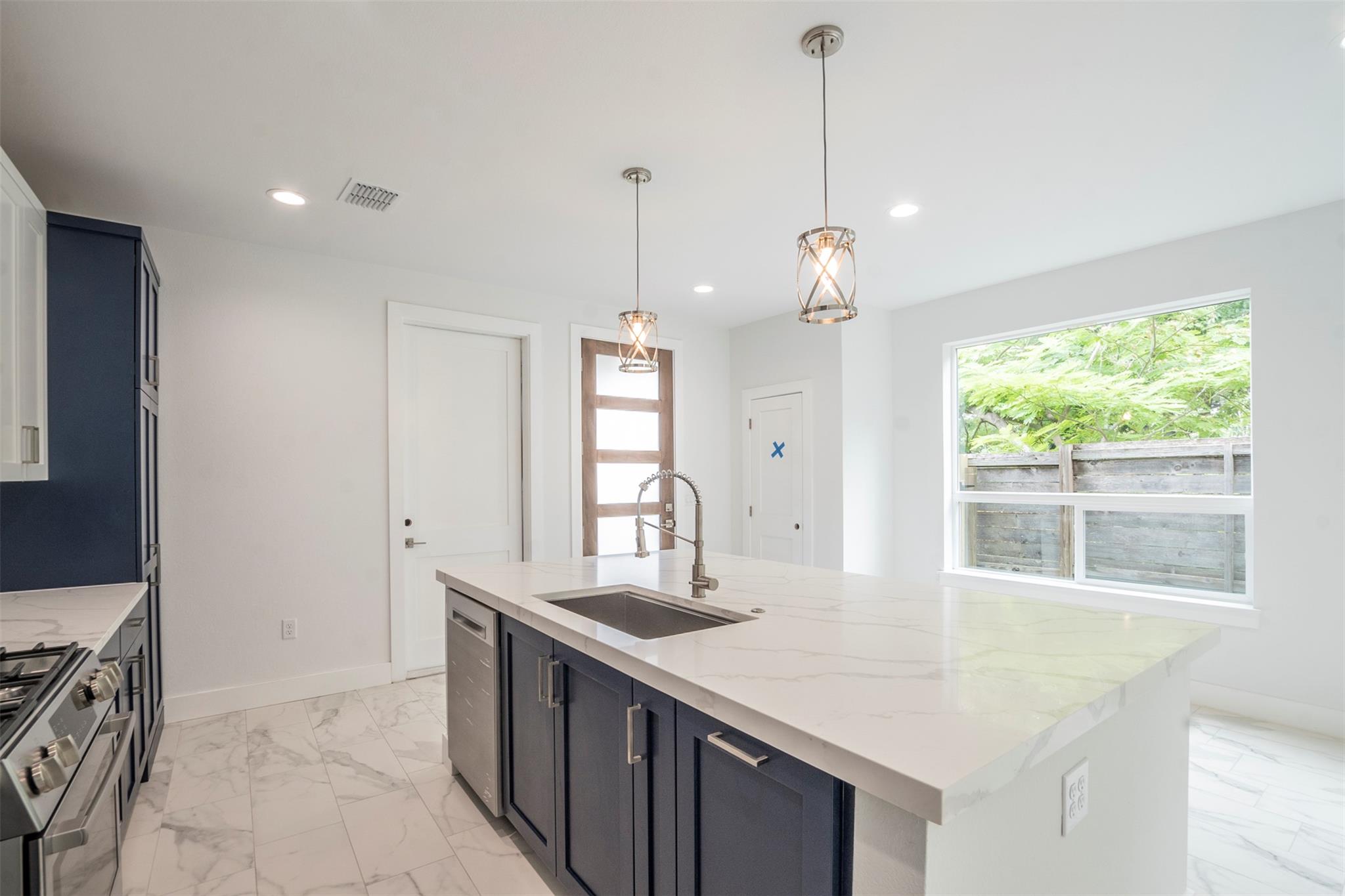 616 W Dittmar Rd, Austin, TX 78745