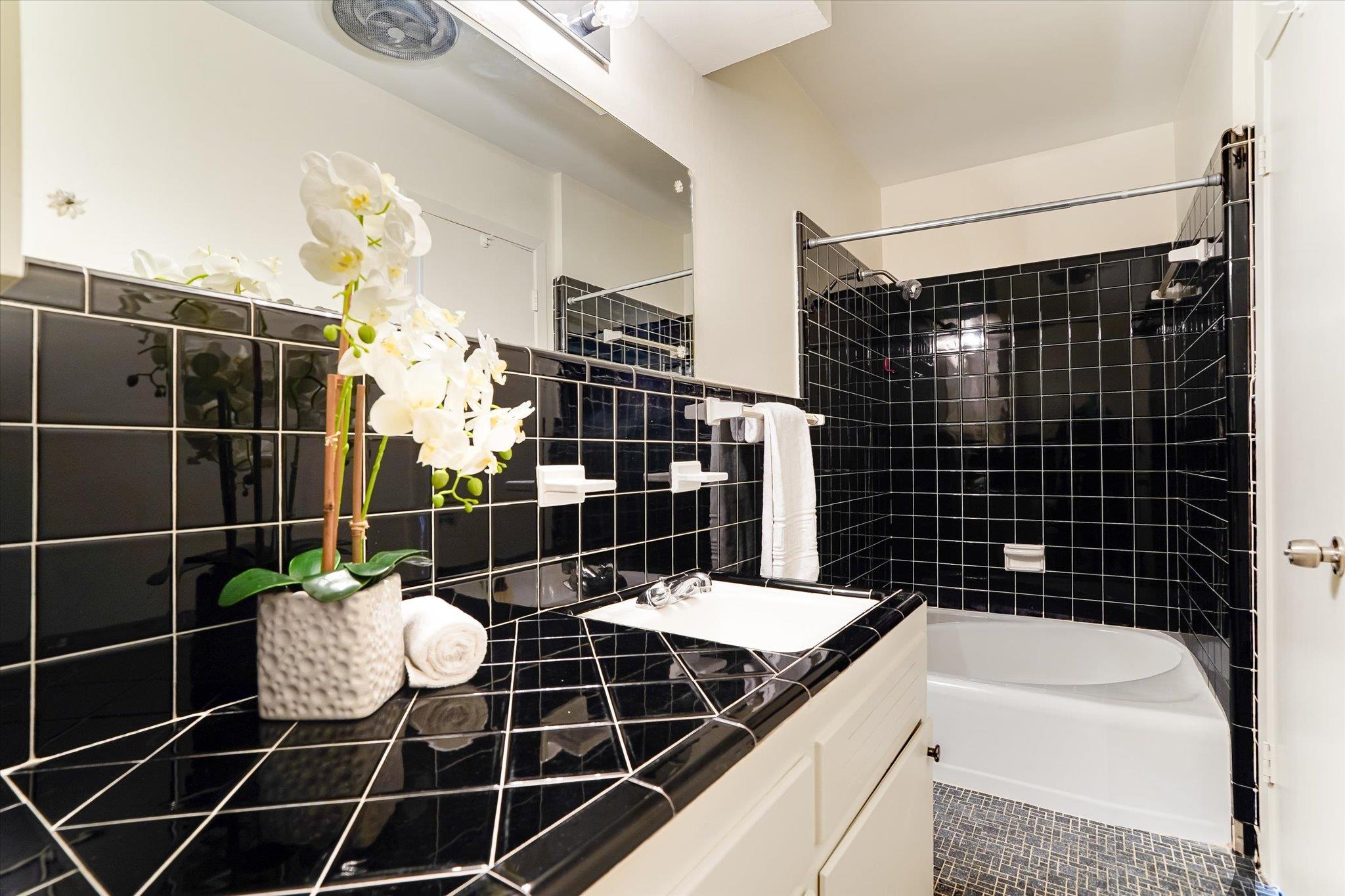 3500 Taylors Dr, Austin, TX 78703