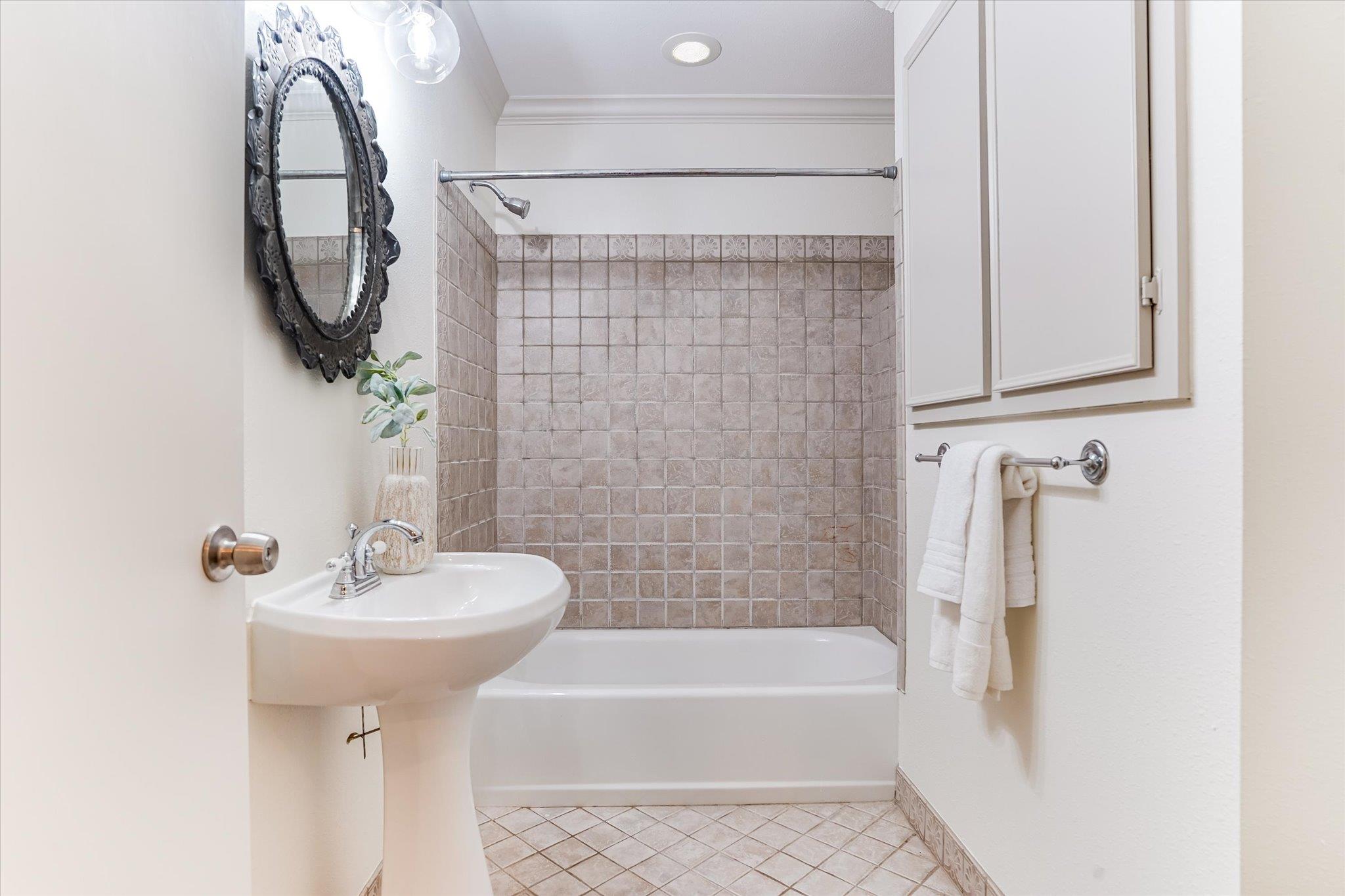 3500 Taylors Dr, Austin, TX 78703